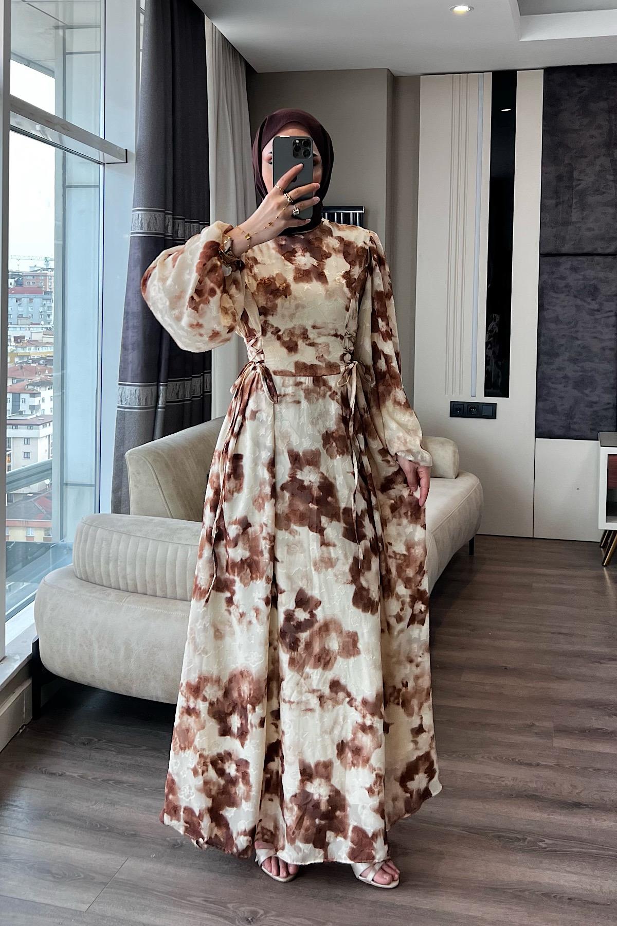 Yanları Bağcıklı Elbise Kahverengi 