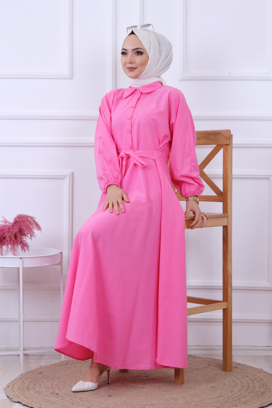 YARIYA KADAR DÜĞME DETAYLI ELBİSE PEMBE