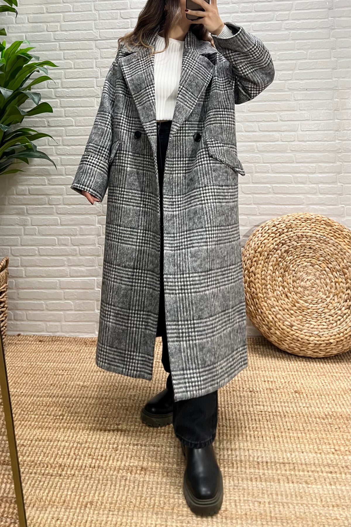Antrasit Ekose Desenli Yün Premium Kaban uygun fiyatlarda www.butikhola.com adresinde