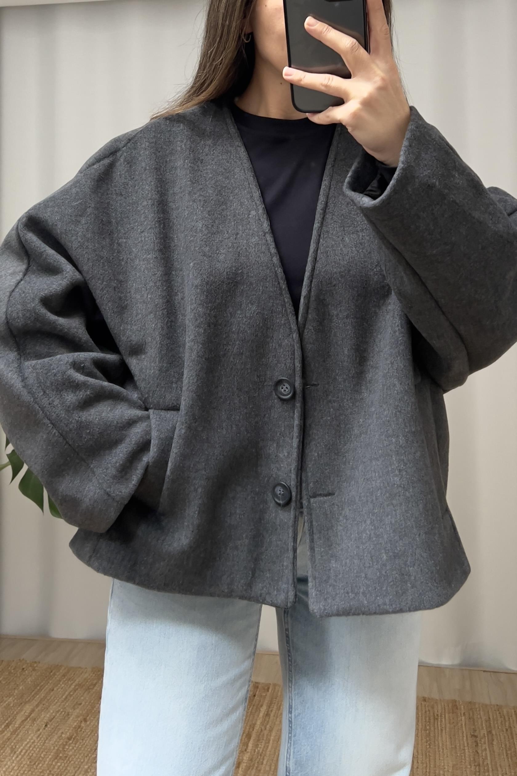 Antrasit V Yaka Kaşe Ceket uygun fiyatlarda www.butikhola.com adresinde