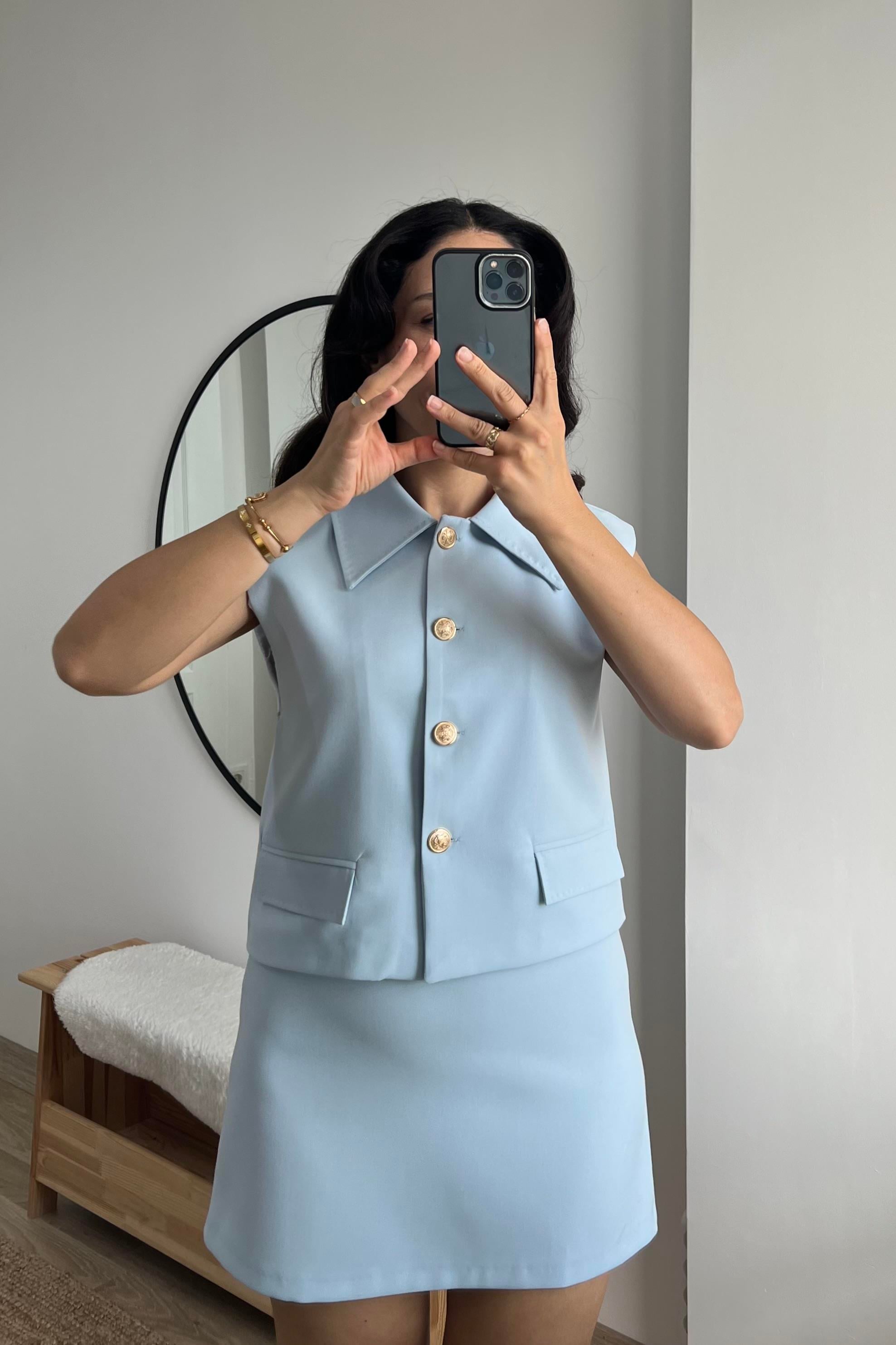 Bebe Mavisi Gold Düğmeli Yelek uygun fiyatlarda www.butikhola.com adresinde