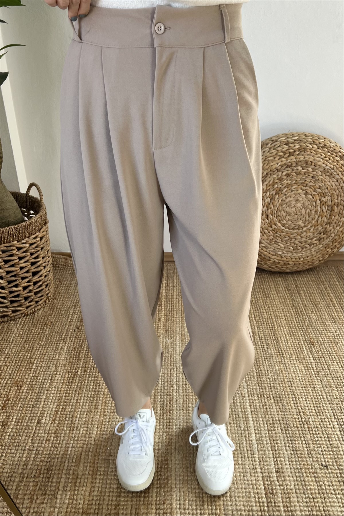 Bej Şalvar Kumaş Pantolon uygun fiyatlarda www.butikhola.com adresinde
