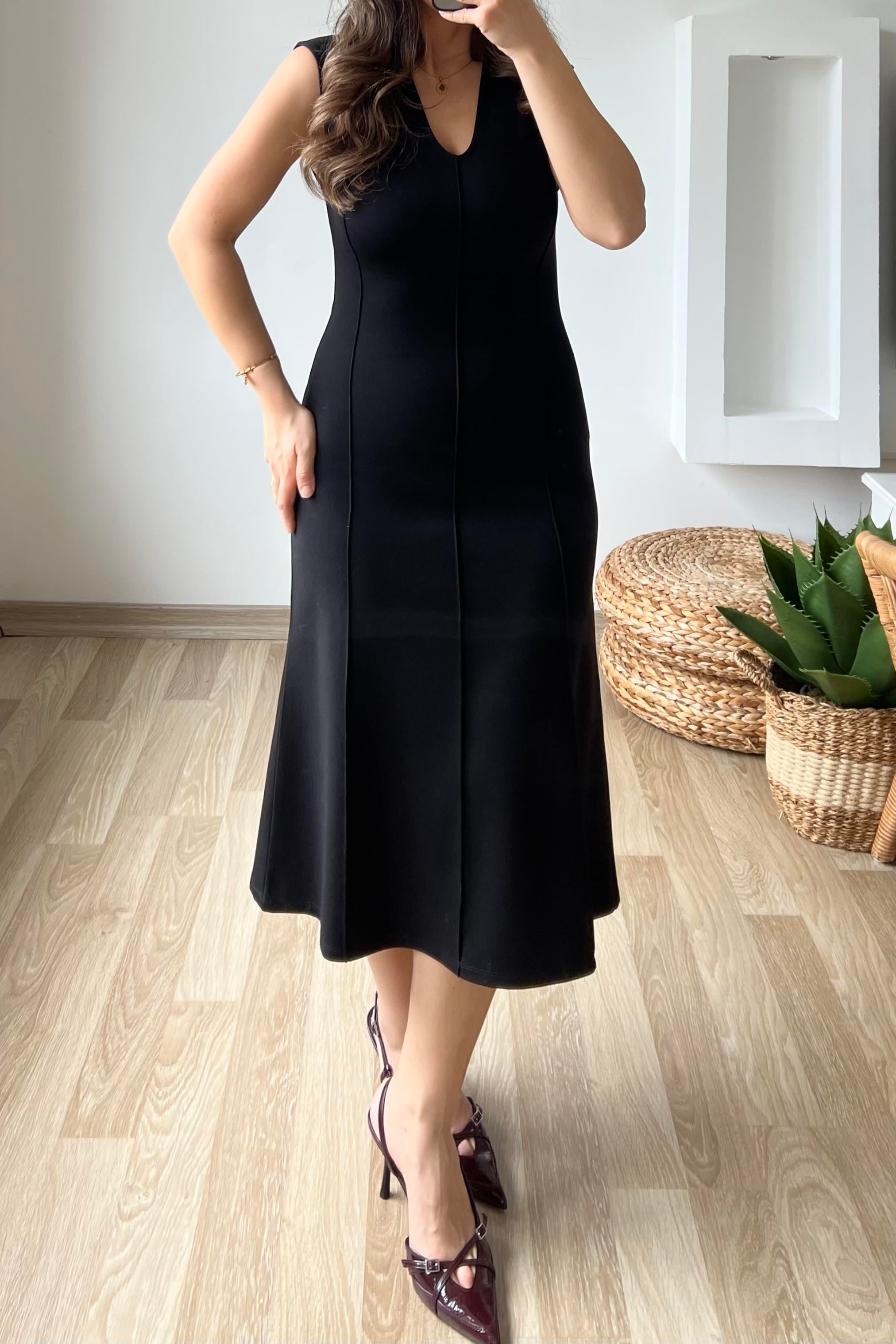 Beliz Siyah Elbise uygun fiyatlarda www.butikhola.com adresinde