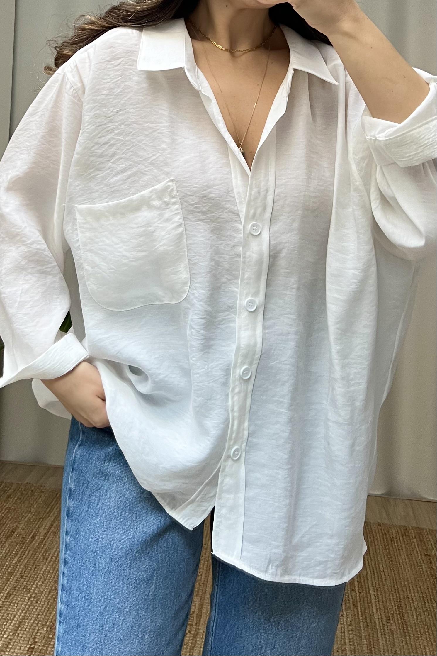 Beyaz Cepli Oversize Tensel Gömlek uygun fiyatlarda www.butikhola.com adresinde