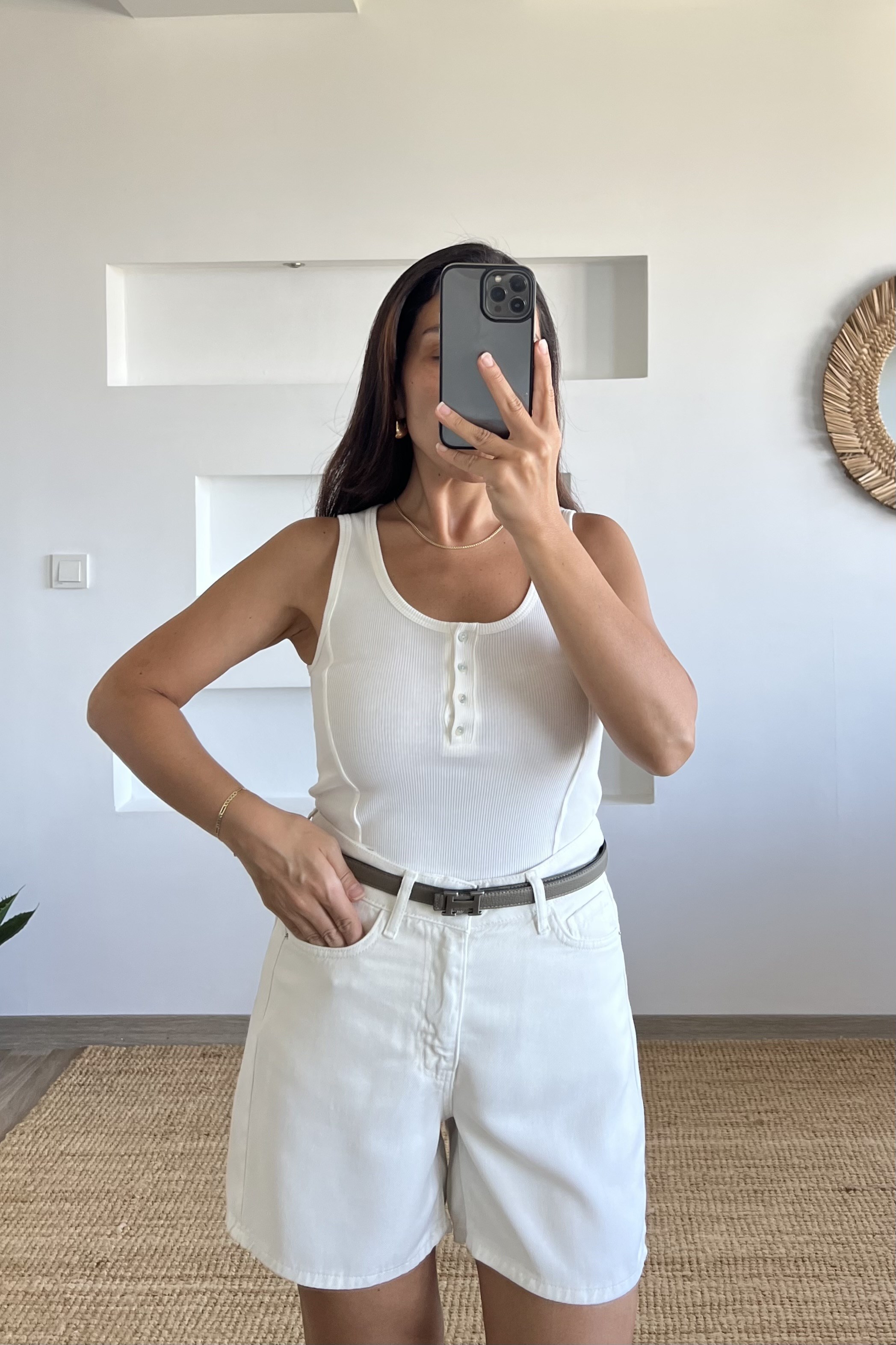 Beyaz Fitilli Düğmeli Top uygun fiyatlarda www.butikhola.com adresinde
