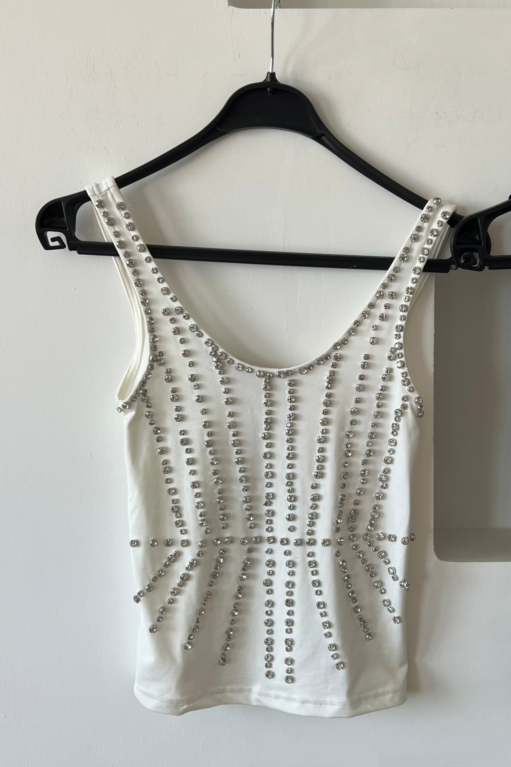 Beyaz Taş İşlemeli Body uygun fiyatlarda www.butikhola.com adresinde