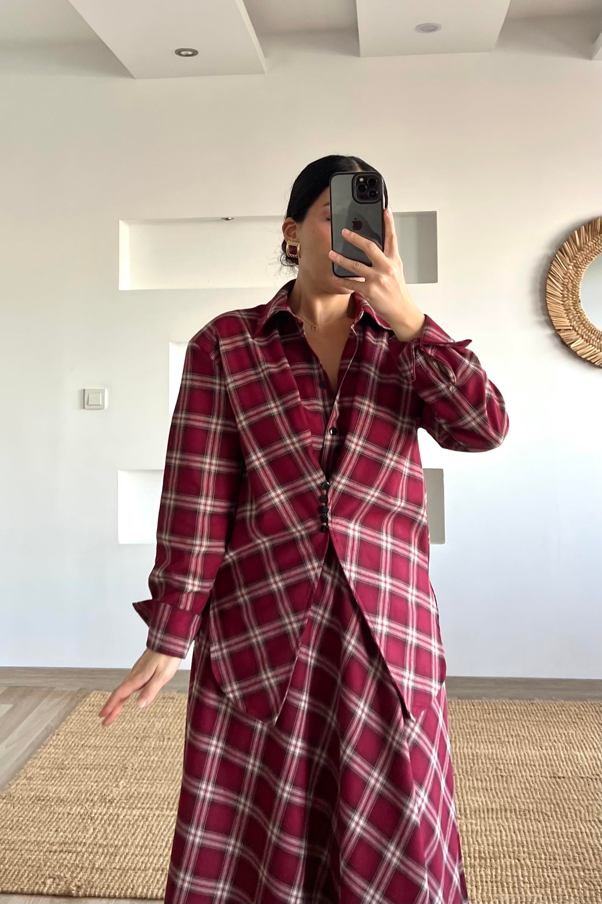 Bordo Ekoseli Tasarım Gömlek uygun fiyatlarda www.butikhola.com adresinde