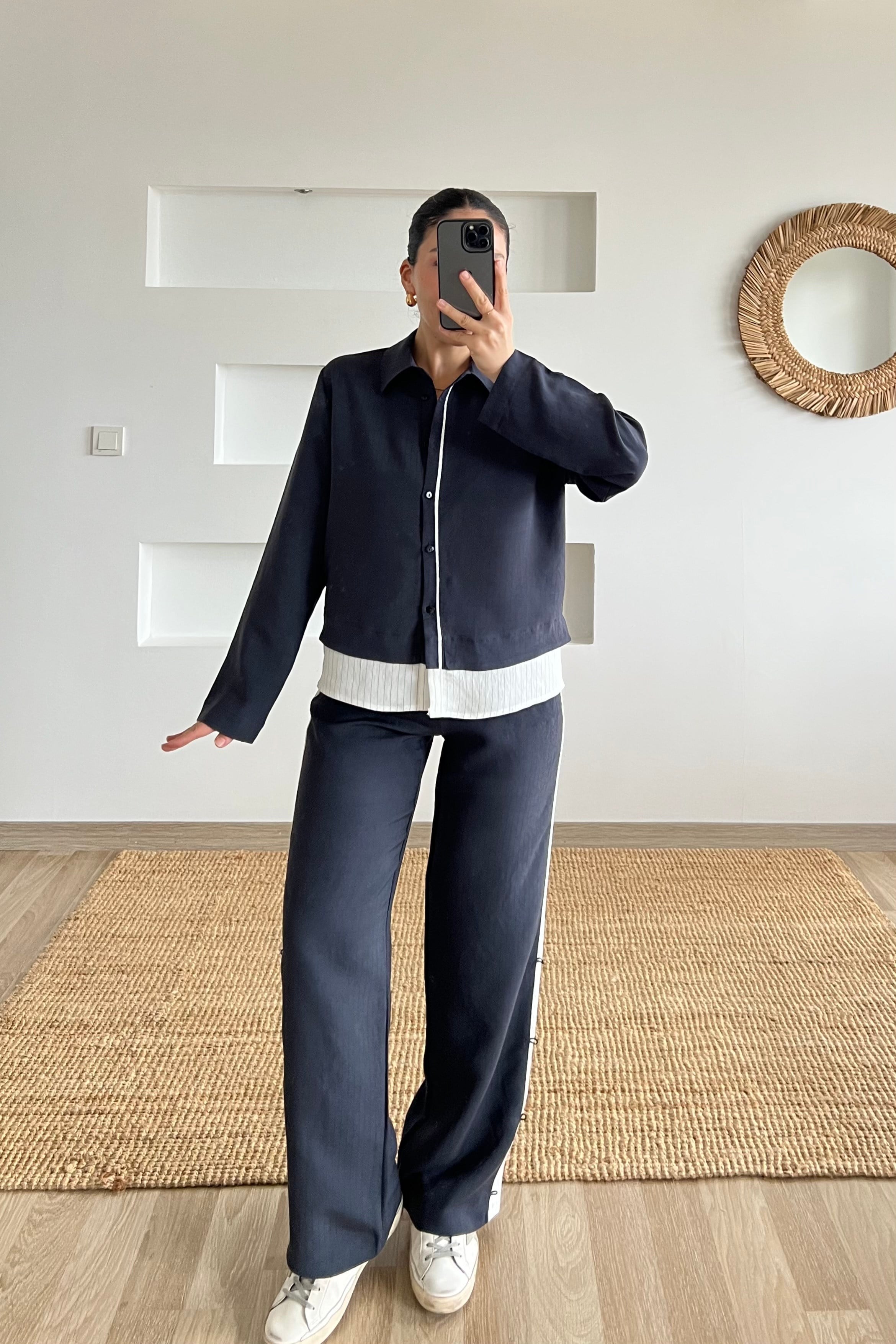 Çizgili Tasarım Tensel Takım uygun fiyatlarda www.butikhola.com adresinde