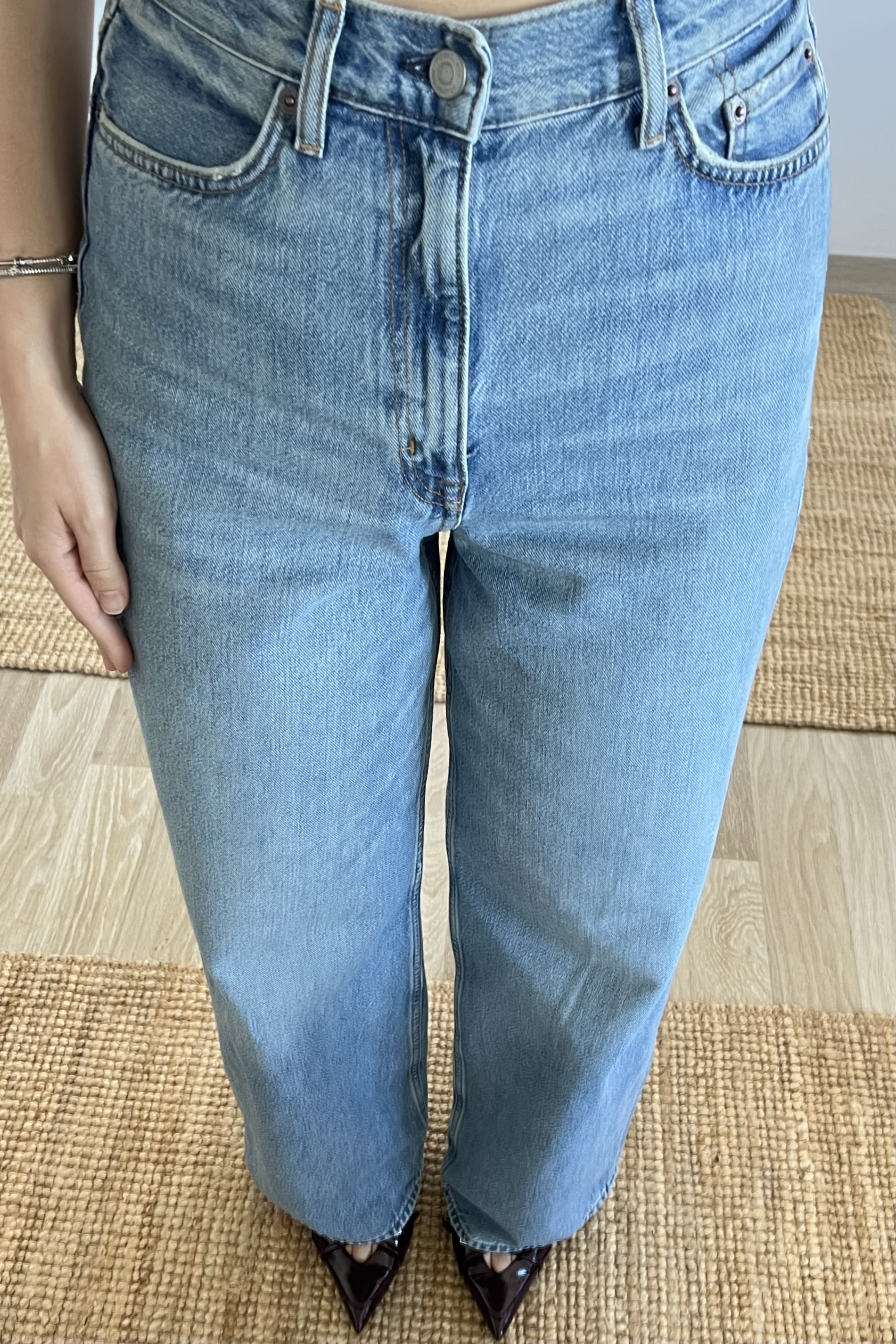 Cos Yüksek Bel jean uygun fiyatlarda www.butikhola.com adresinde