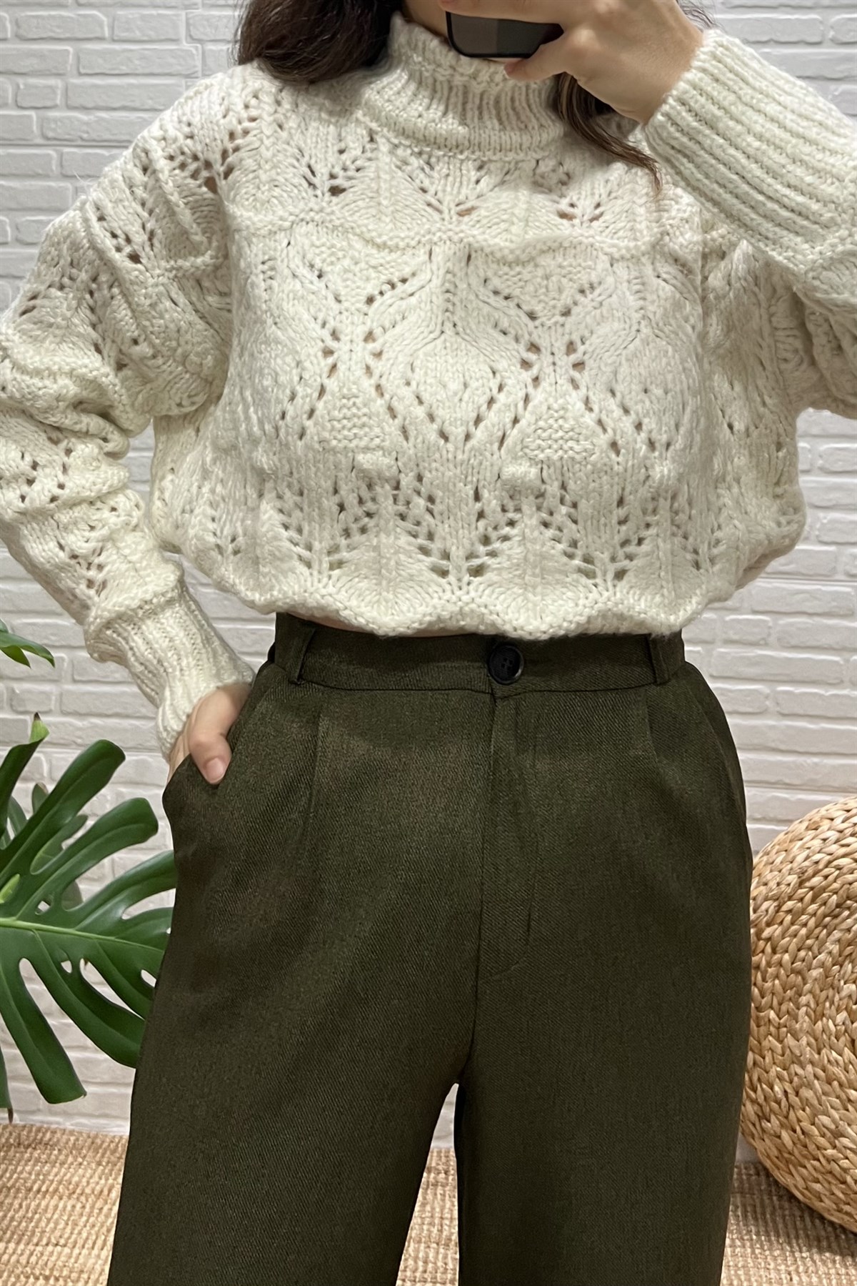 Ekru Balıkçı Yaka Yumoş Kazak uygun fiyatlarda www.butikhola.com adresinde
