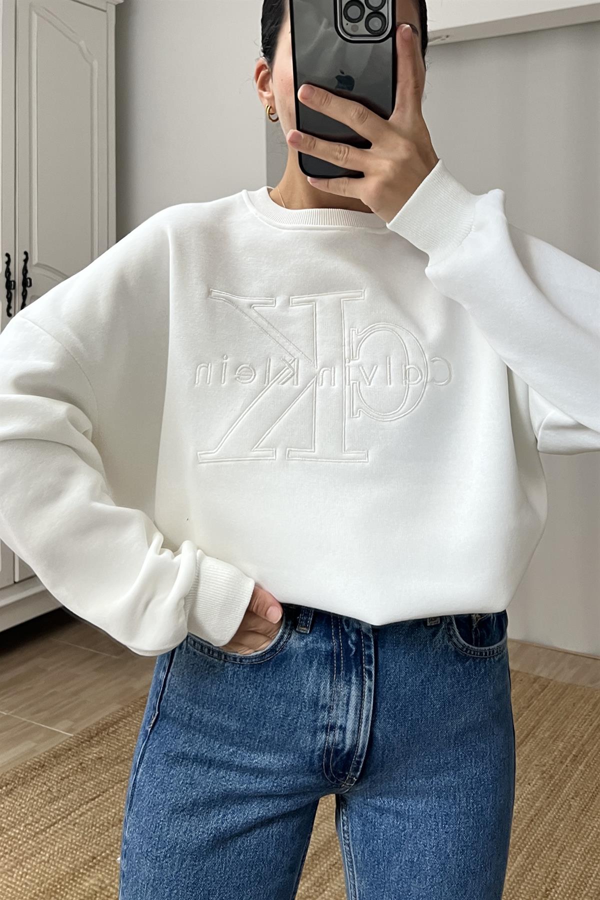Ekru Ck Sweatshirt uygun fiyatlarda www.butikhola.com adresinde