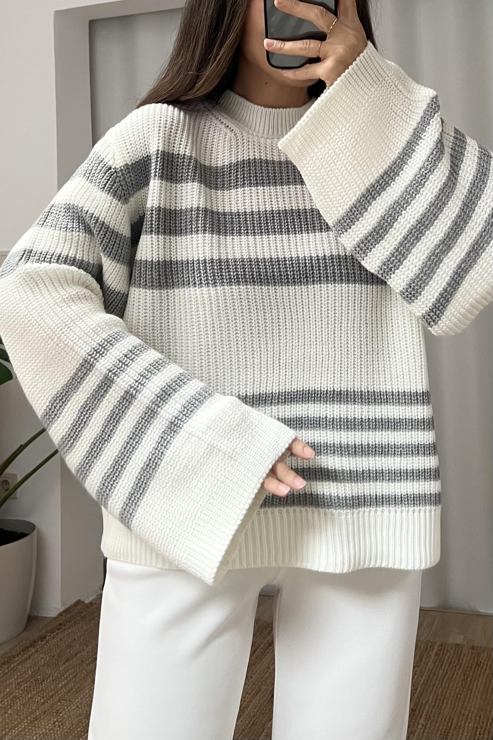 Ekru Gri Çizgili Salaş Kazak uygun fiyatlarda www.butikhola.com adresinde