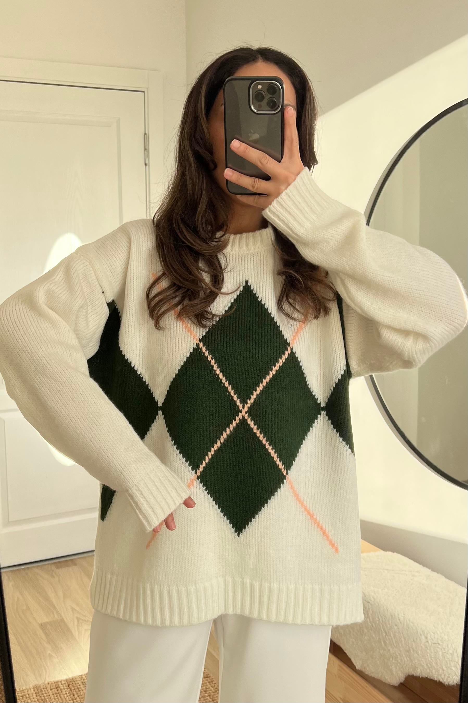 Ekru Yeşil Baklava Desenli Kazak uygun fiyatlarda www.butikhola.com adresinde