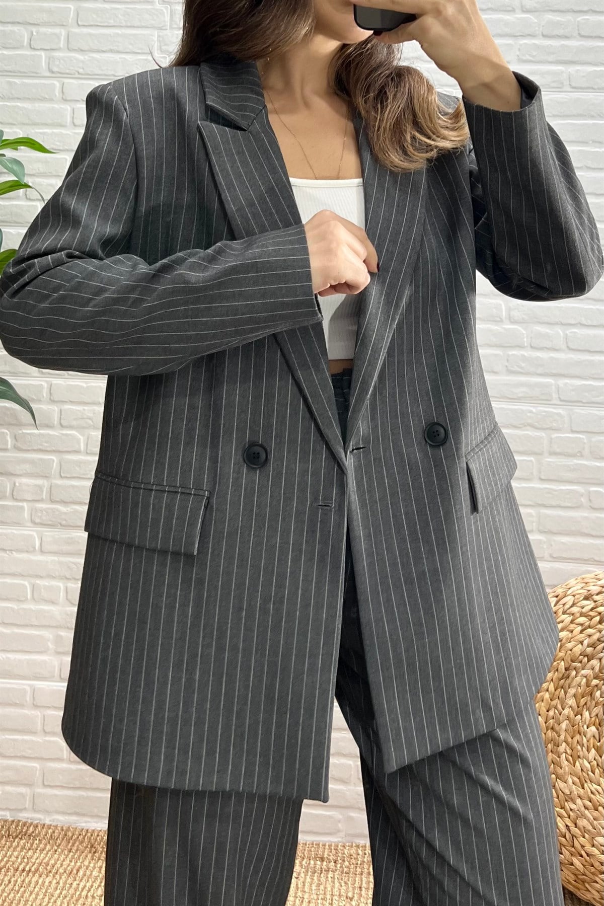 Füme Çizgili Kruvaze Oversize  Blazer uygun fiyatlarda www.butikhola.com adresinde