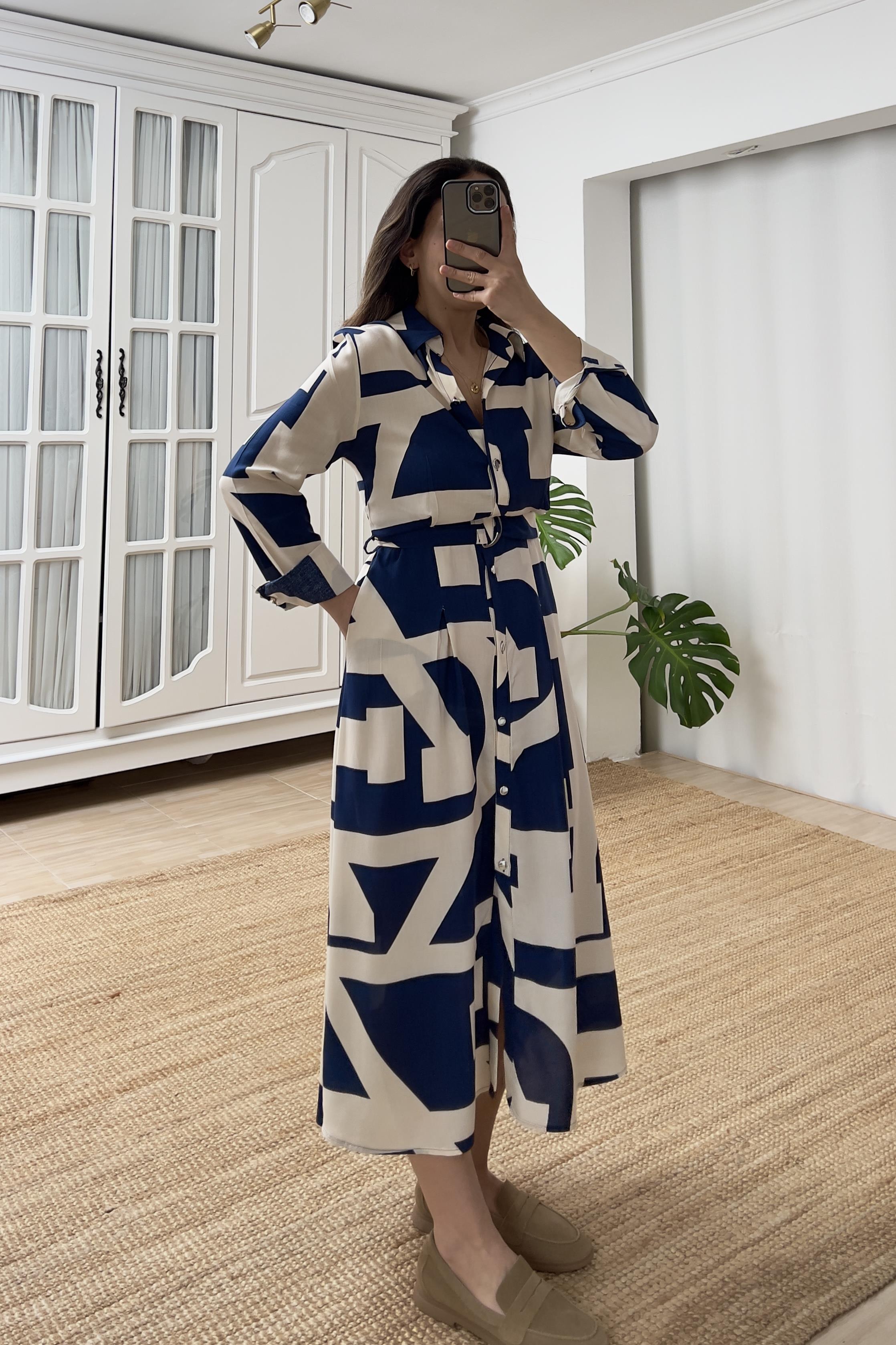 Geometrik Desenli Kuşaklı Gömlek Elbise uygun fiyatlarda www.butikhola.com adresinde