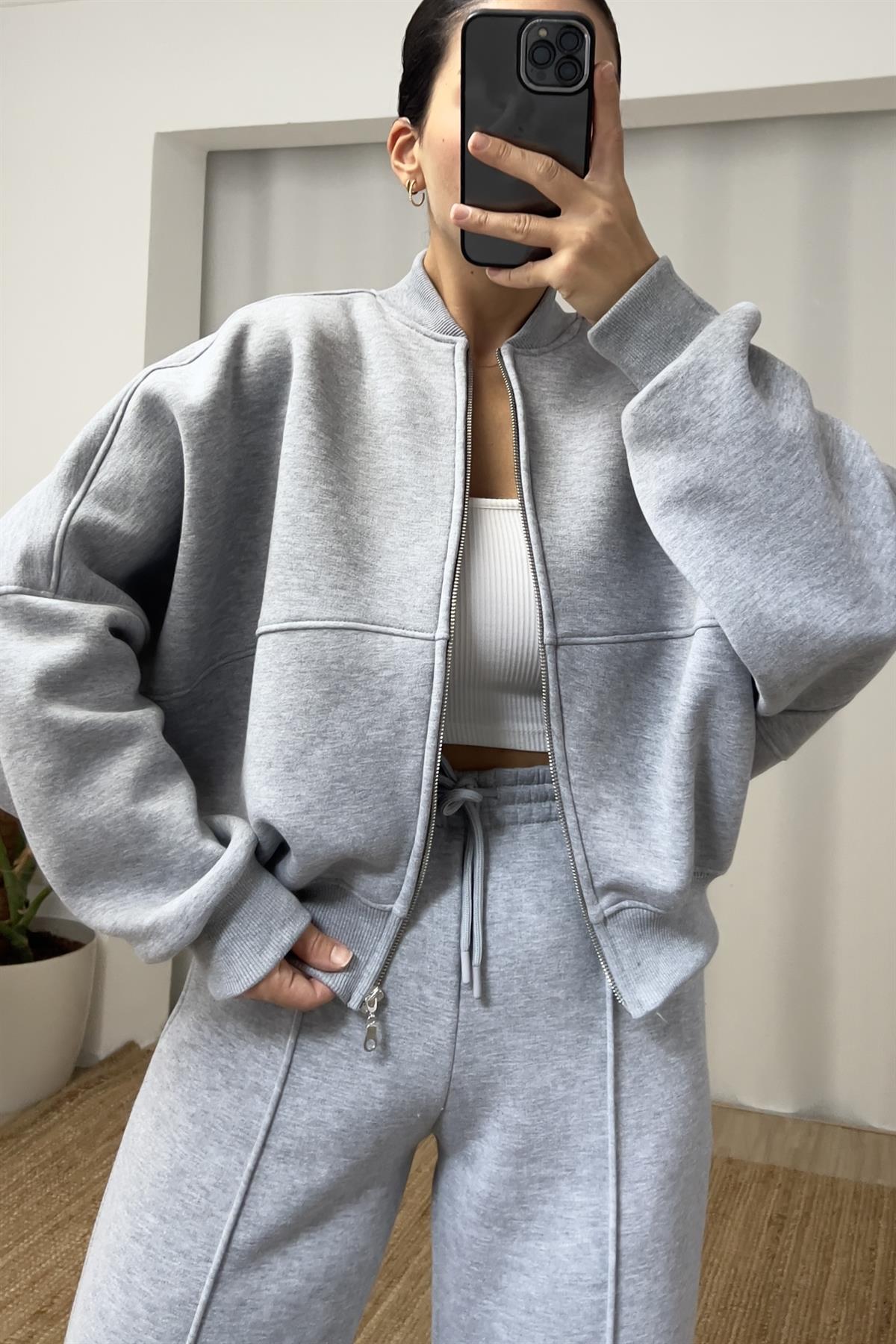 Gri Fermuarlı Bomber Sweatshirt  uygun fiyatlarda www.butikhola.com adresinde