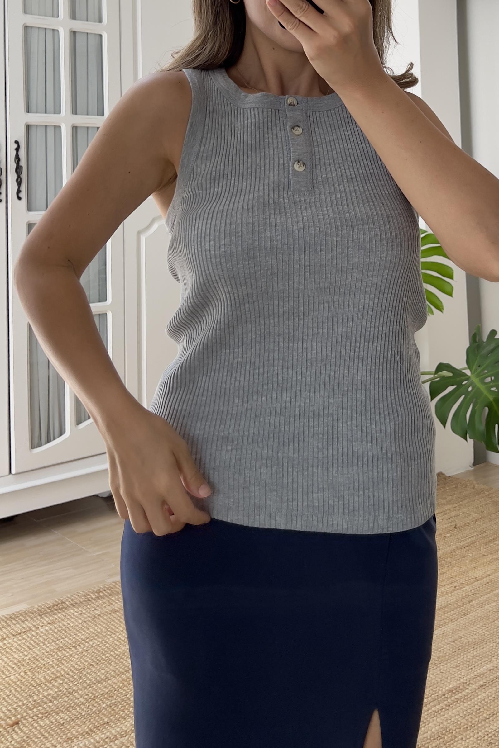 Gri Kendinden Fitilli Kolsuz Bluz uygun fiyatlarda www.butikhola.com adresinde