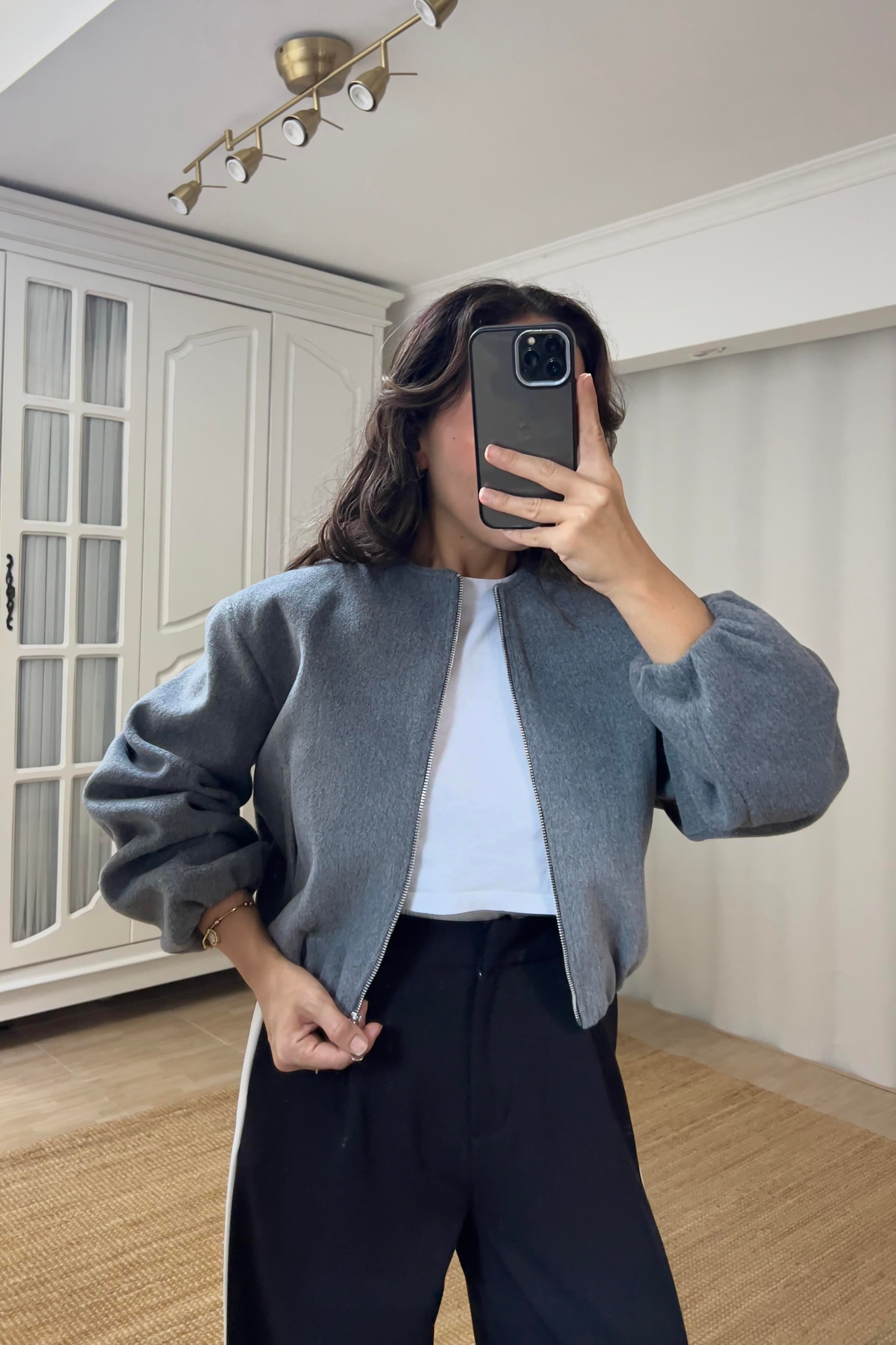 Gri Yumuşak Bomber Ceket uygun fiyatlarda www.butikhola.com adresinde