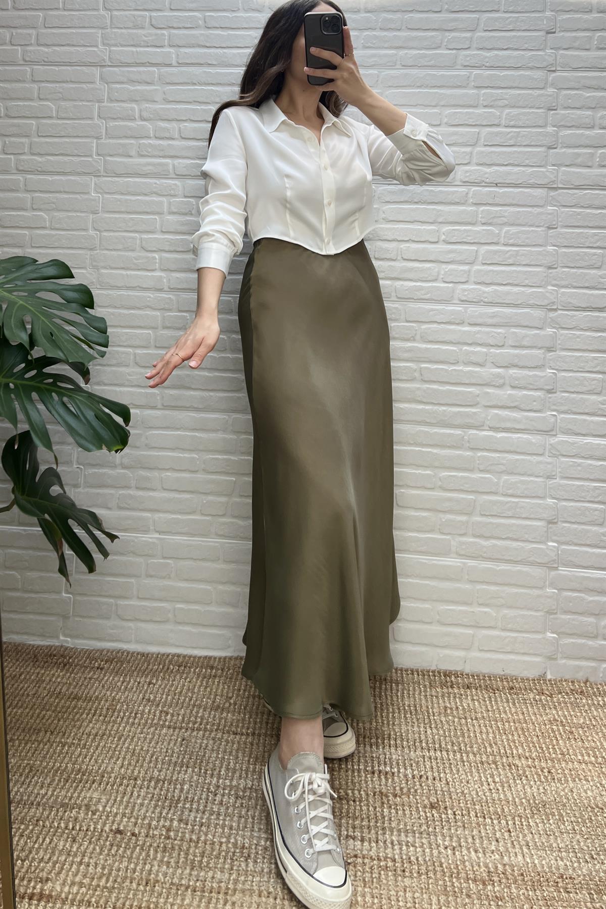 Haki Beli Lastikli Maksi Saten Etek uygun fiyatlarda www.butikhola.com adresinde