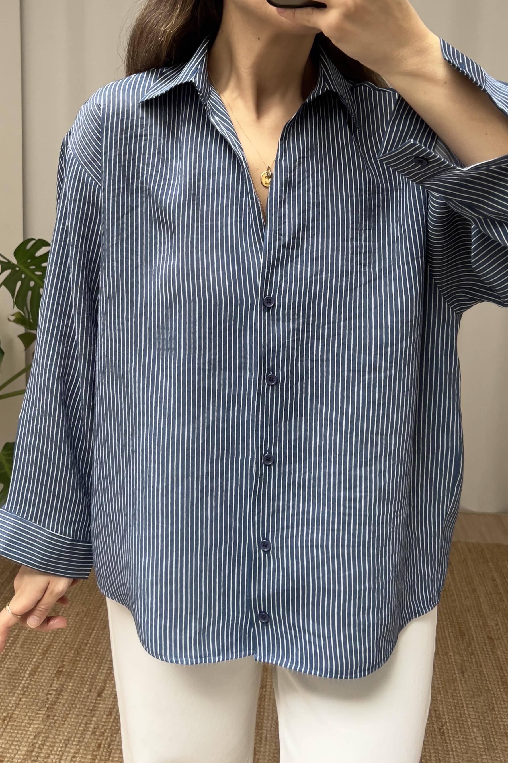 İndigo Çizgili Dökümlü Gömlek  uygun fiyatlarda www.butikhola.com adresinde