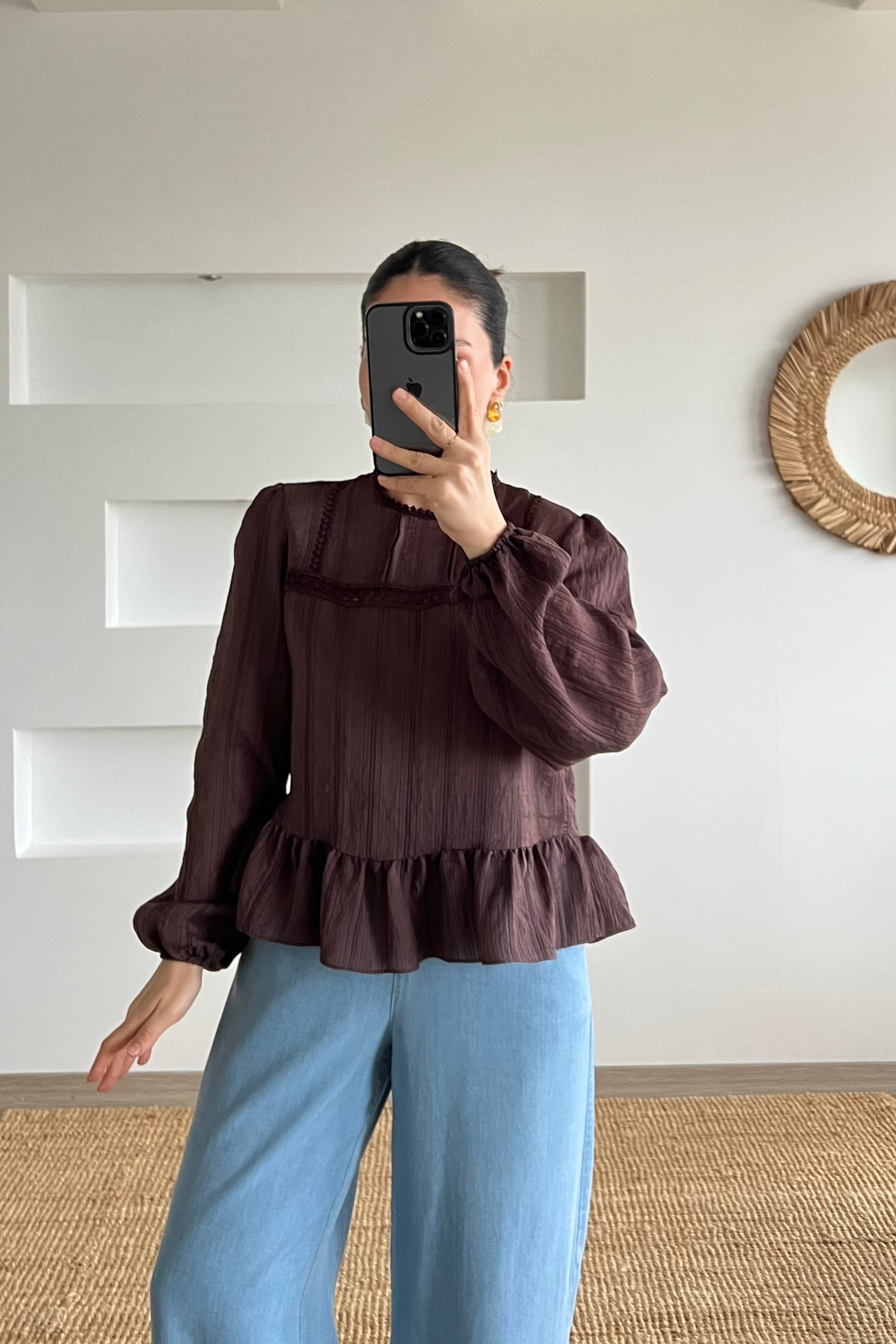 Kahverengi Dantel İşlemeli Bluz uygun fiyatlarda www.butikhola.com adresinde