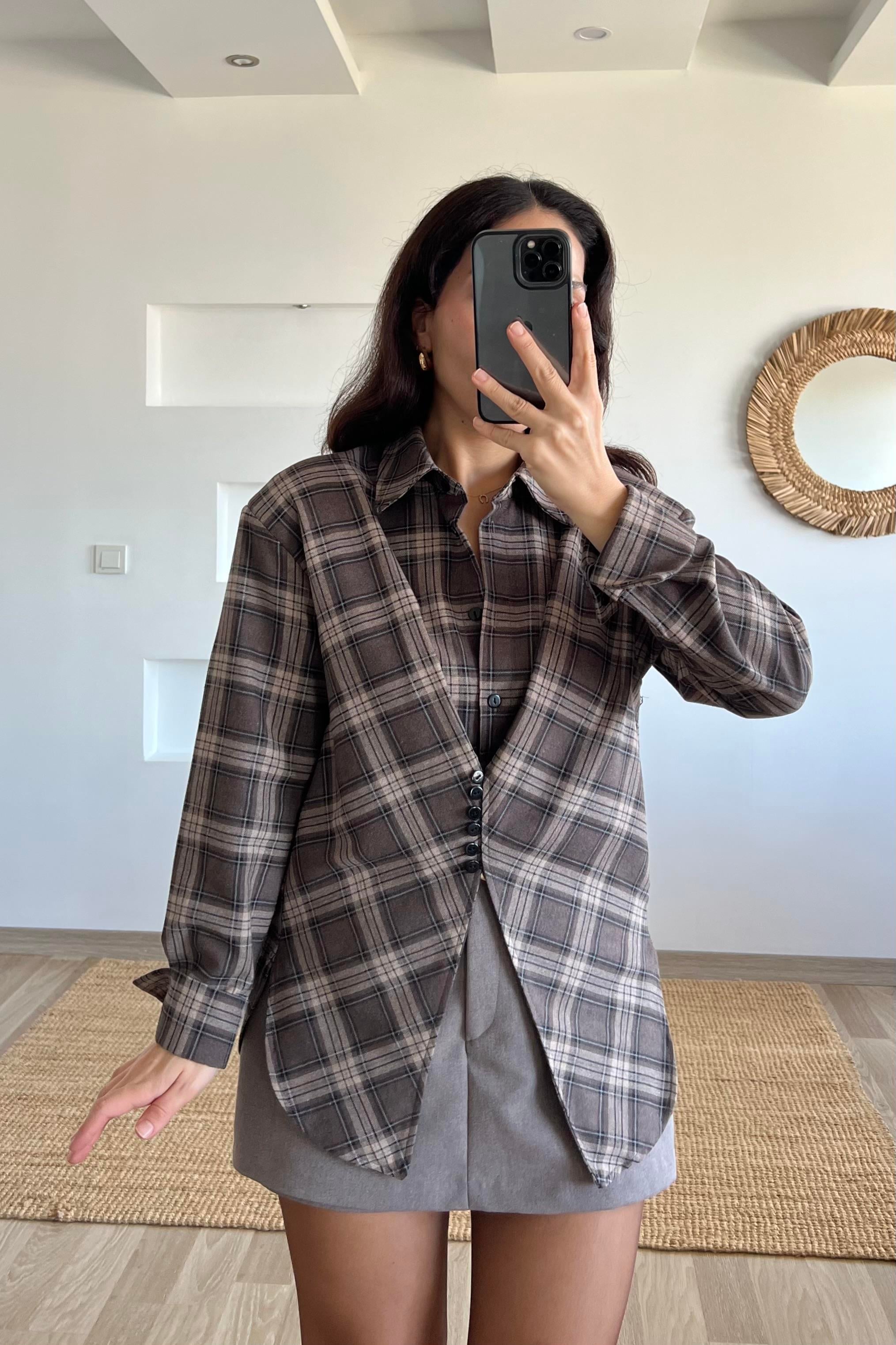 Kahverengi Ekoseli Tasarım Gömlek uygun fiyatlarda www.butikhola.com adresinde