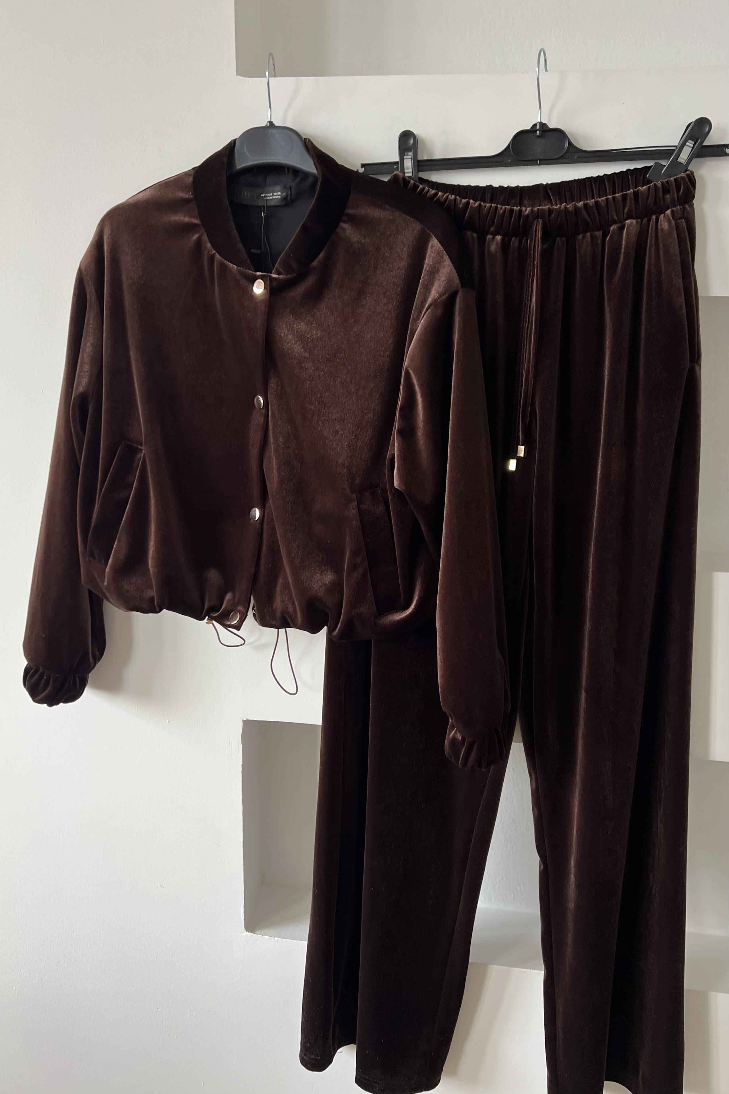 Kahverengi Kadife Ceket Pantolon Takım uygun fiyatlarda www.butikhola.com adresinde