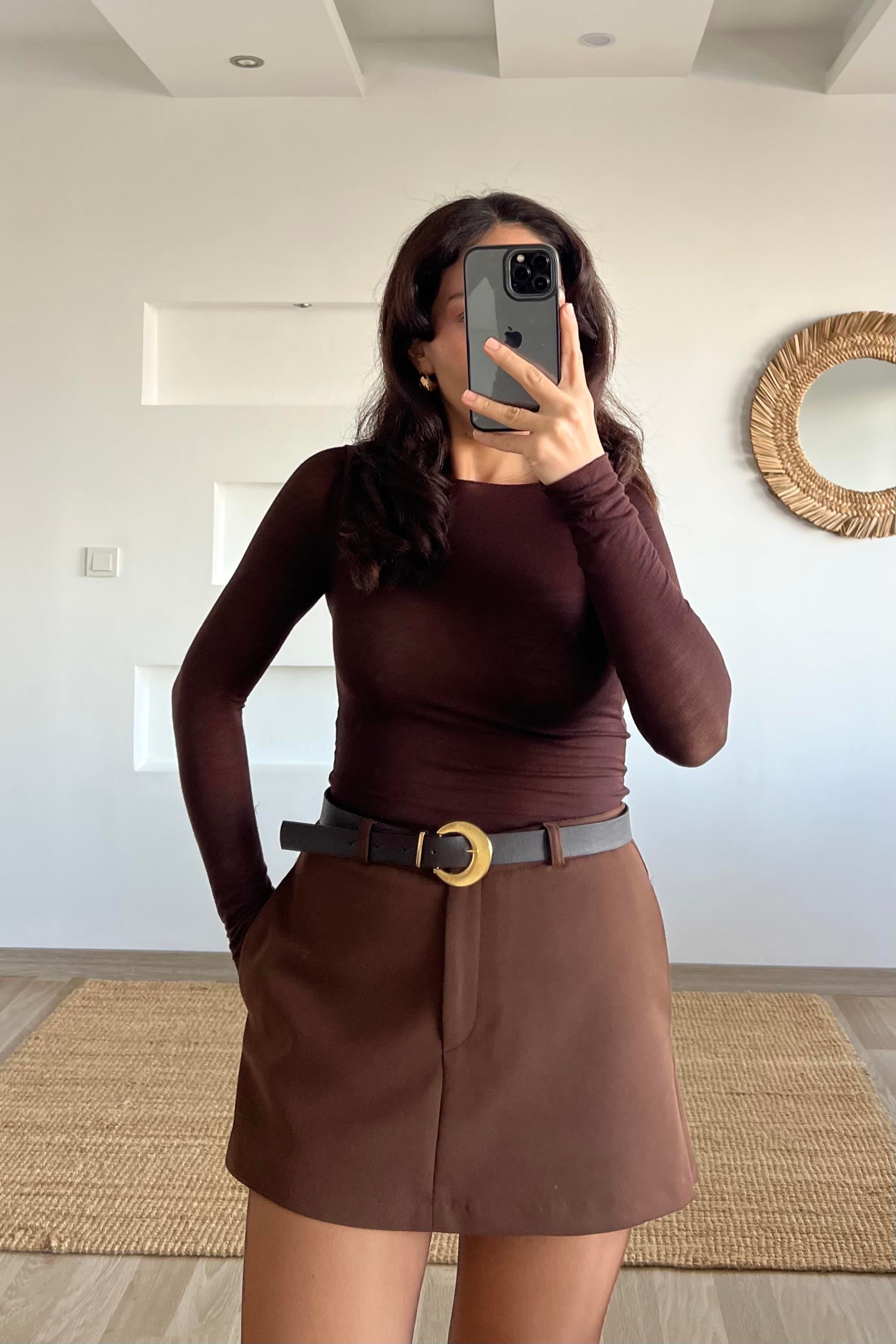 Kahverengi Kemerli Şort Etek uygun fiyatlarda www.butikhola.com adresinde