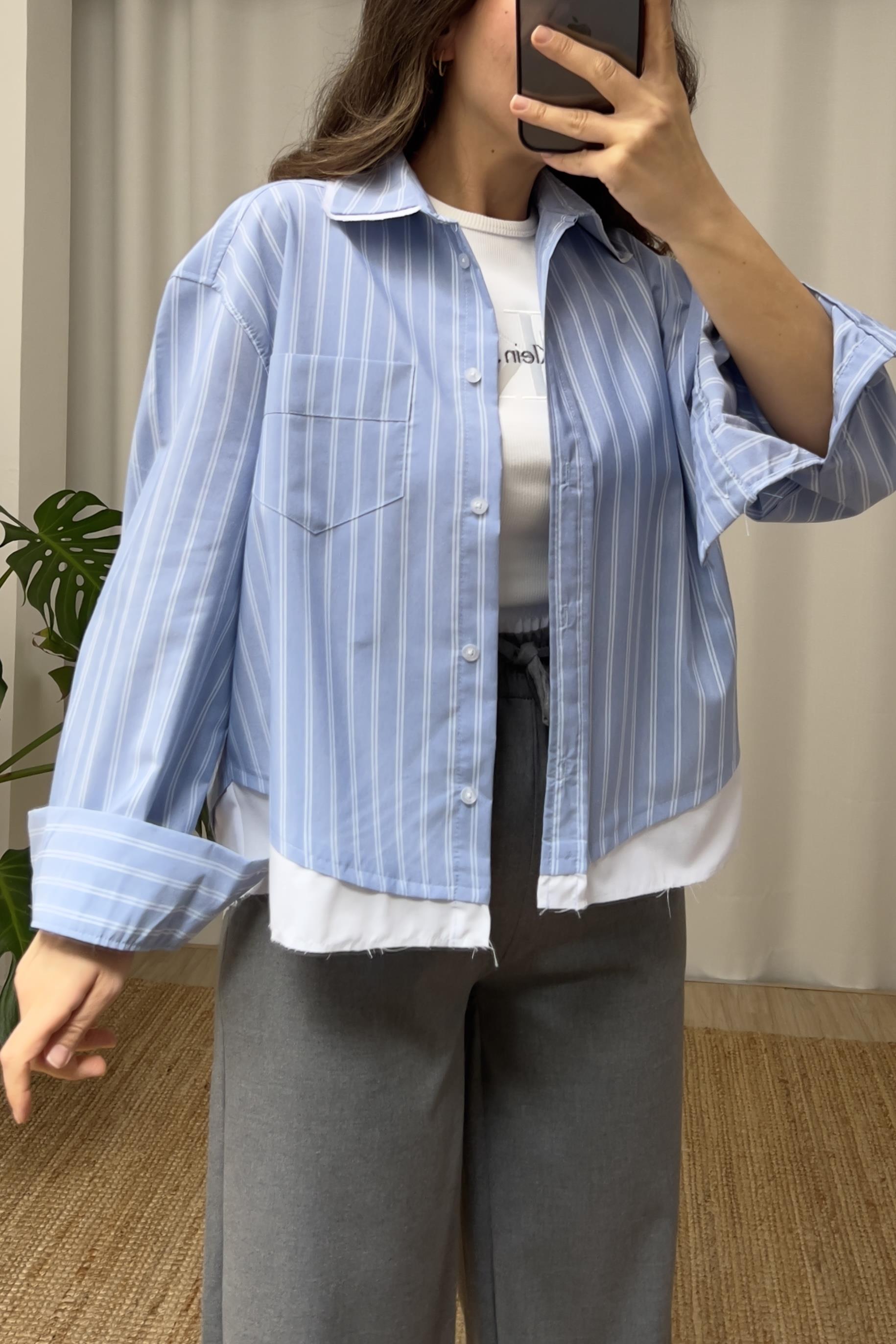 Katlı Yaka Cepli Çizgili Gömlek uygun fiyatlarda www.butikhola.com adresinde