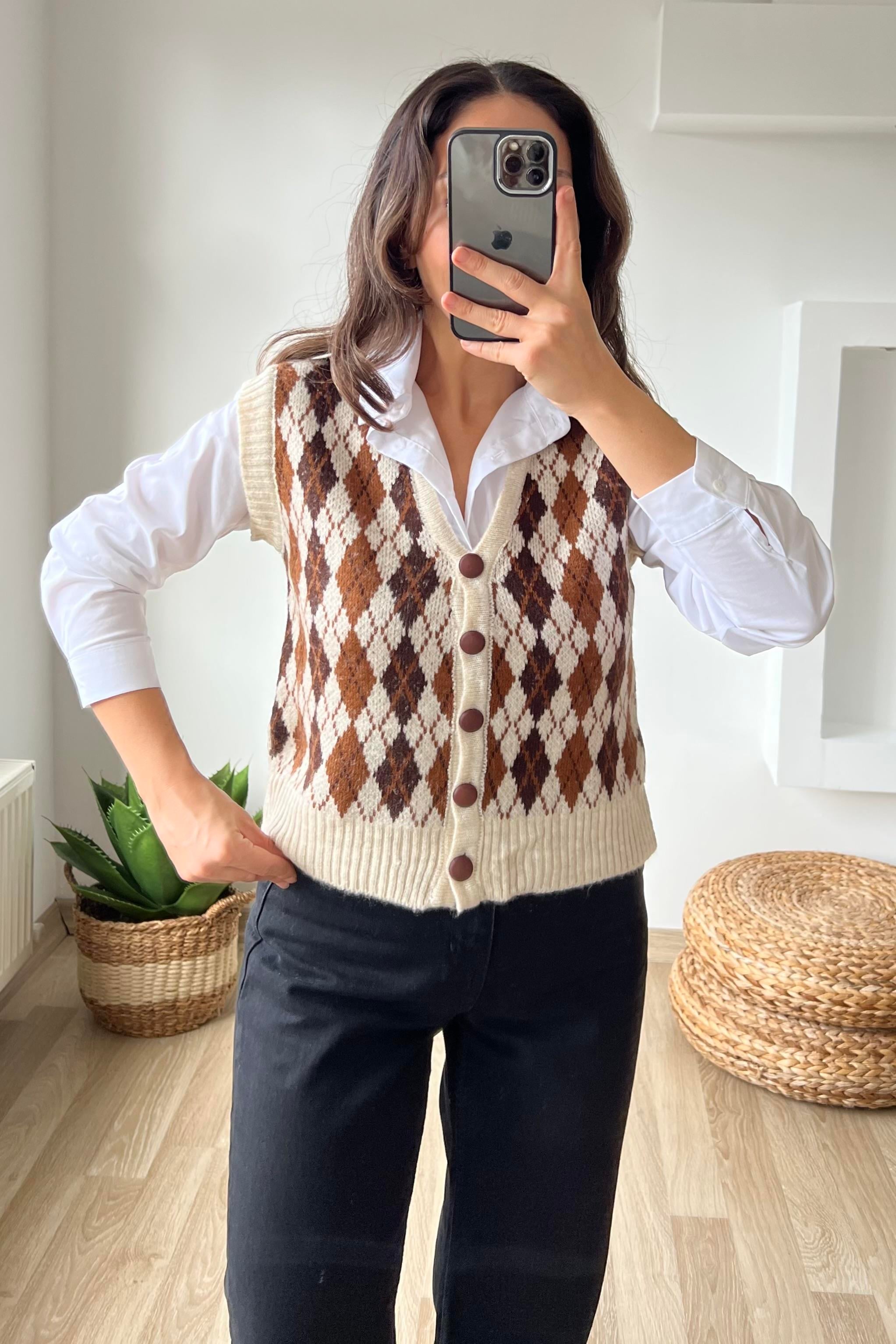 Kendinden Gömlekli Baklava Desenli Süveter uygun fiyatlarda www.butikhola.com adresinde