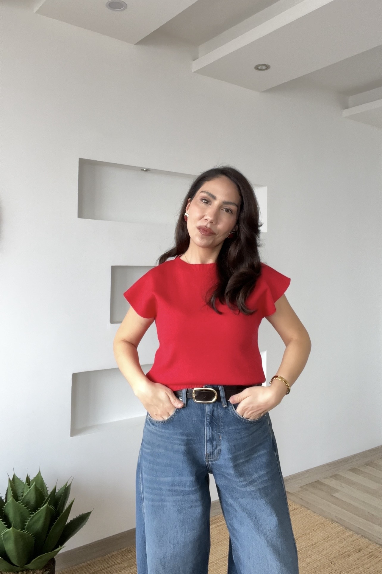 Kırmızı Bisiklet Yaka Kolsuz Triko uygun fiyatlarda www.butikhola.com adresinde