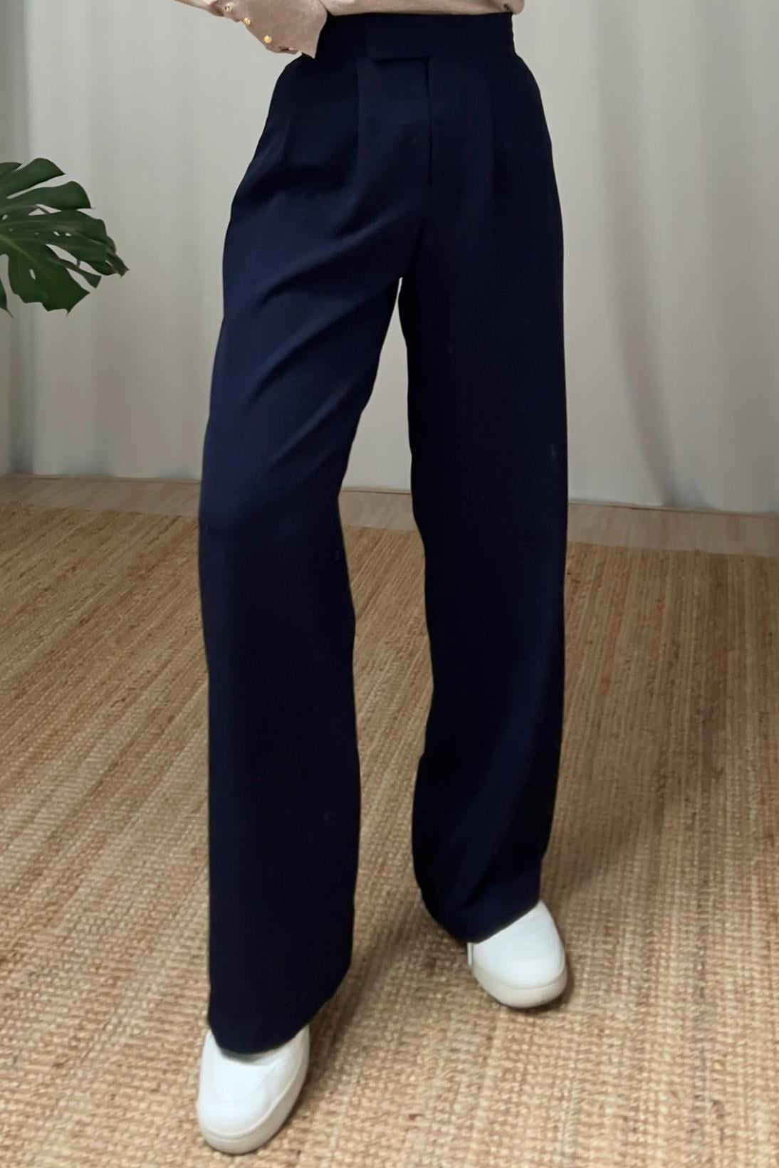 Lacivert Beli Cırtcırtlı Palazzo Pantolon uygun fiyatlarda www.butikhola.com adresinde