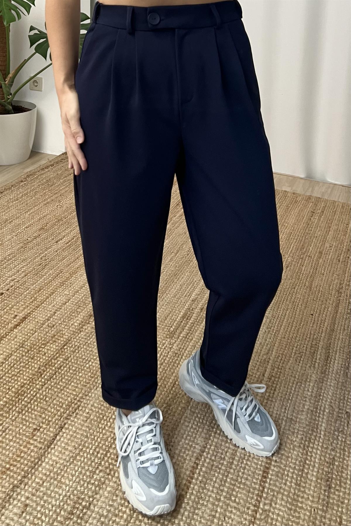 Lacivert Beli Lastikli Pileli Rahat Pantolon uygun fiyatlarda www.butikhola.com adresinde