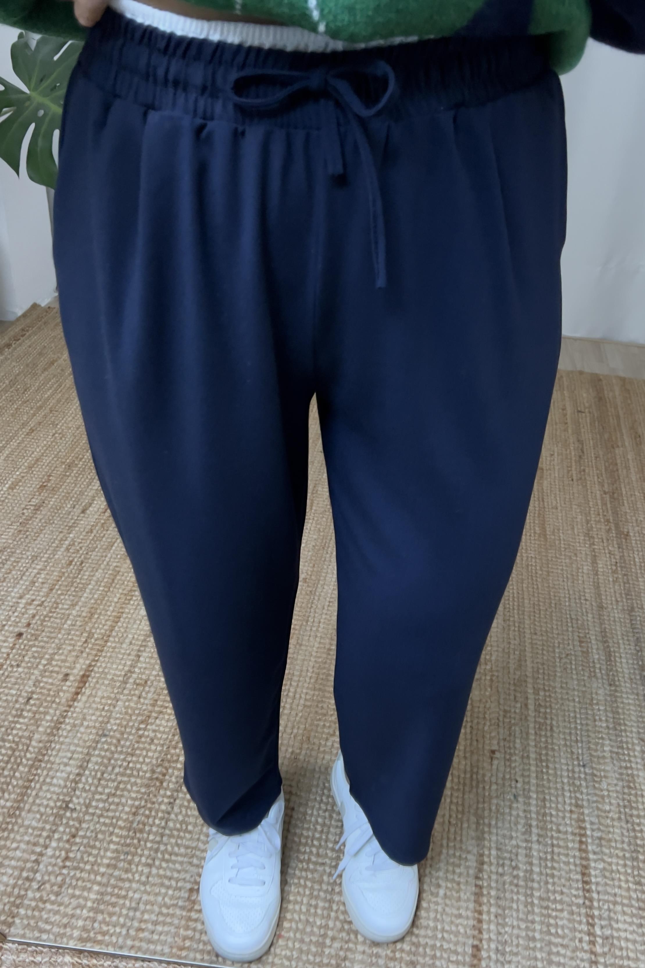 Lacivert Çift Bel Detaylı Rahat Pantolon uygun fiyatlarda www.butikhola.com adresinde