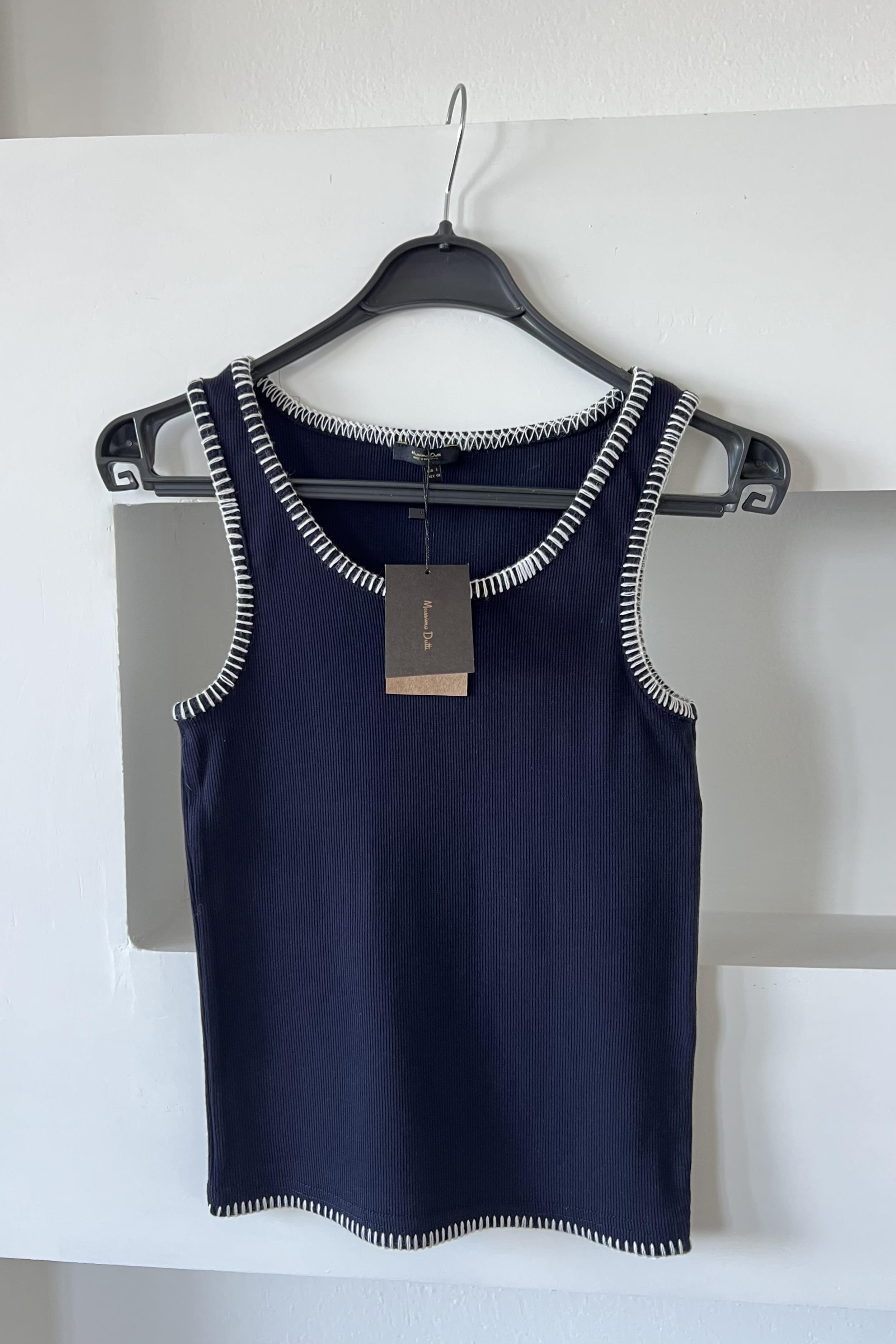 Lacivert Dikiş Detaylı Fitilli Kolsuz Tshirt uygun fiyatlarda www.butikhola.com adresinde