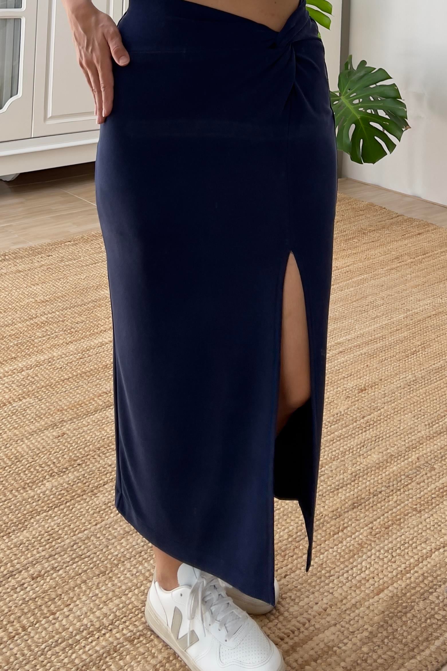 Lacivert Düğümlü Midi Modal Etek uygun fiyatlarda www.butikhola.com adresinde