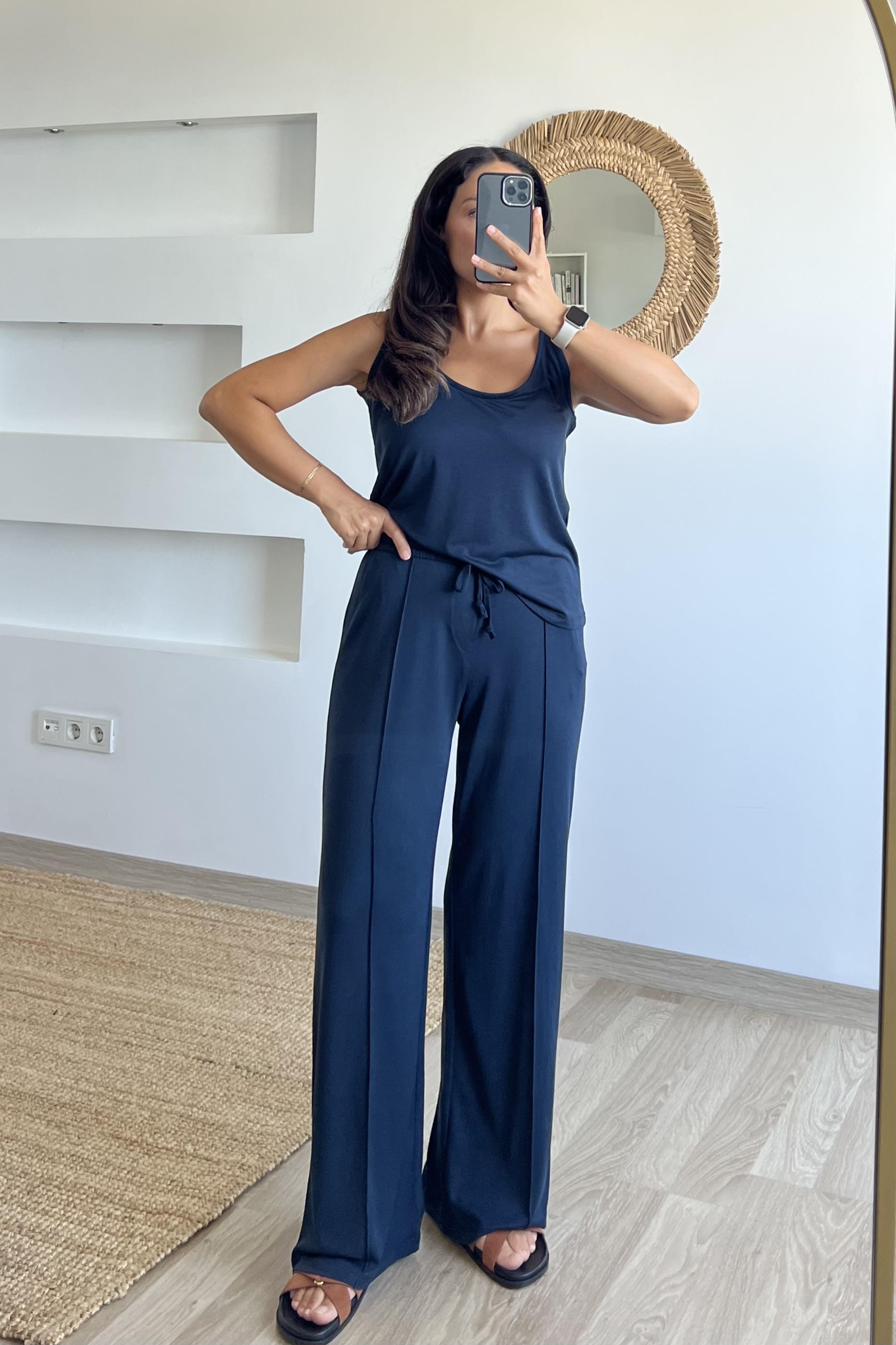 Lacivert Oysho Kumaş Askılı Takım uygun fiyatlarda www.butikhola.com adresinde