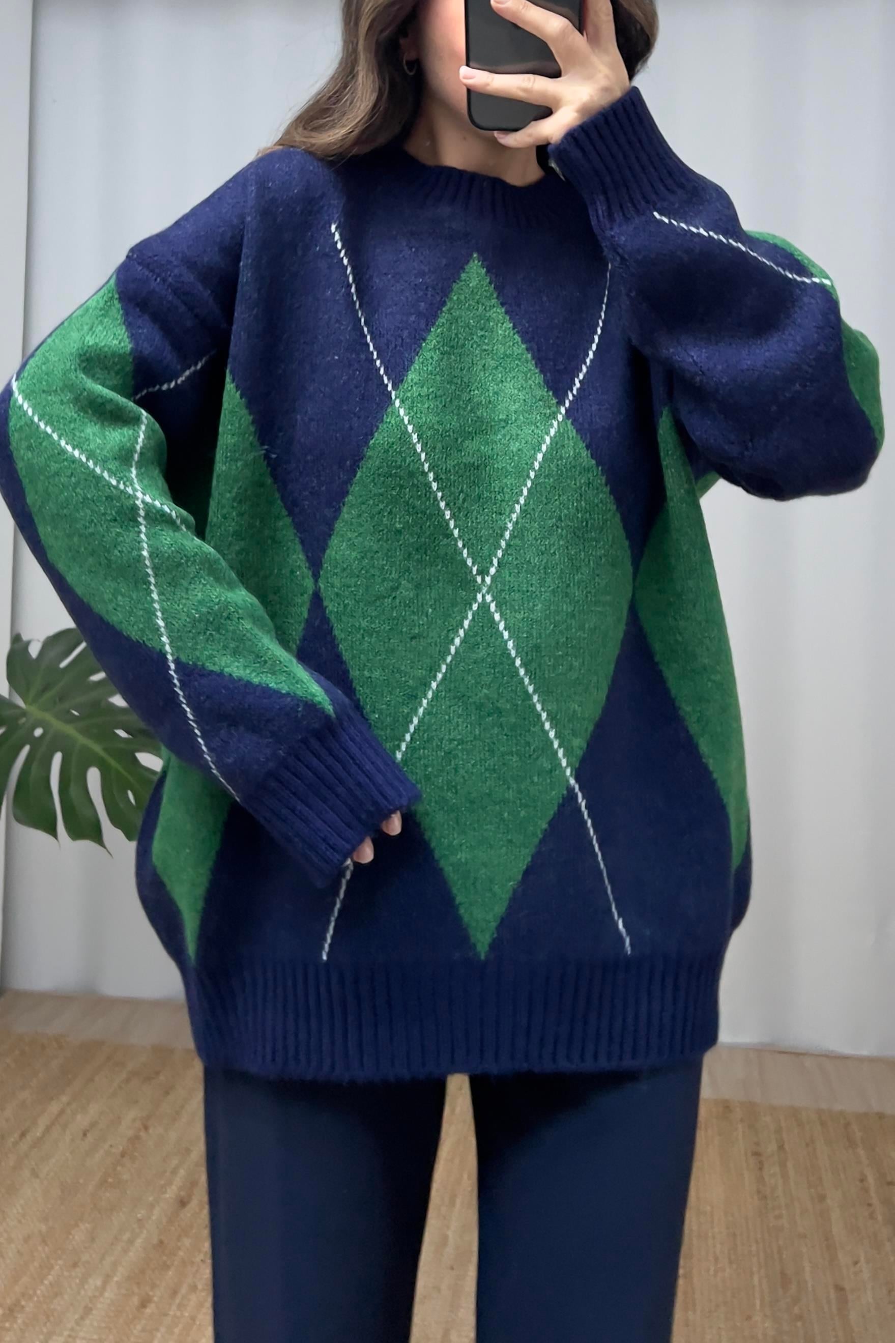 Lacivert Yeşil Baklava Desenli Kazak uygun fiyatlarda www.butikhola.com adresinde