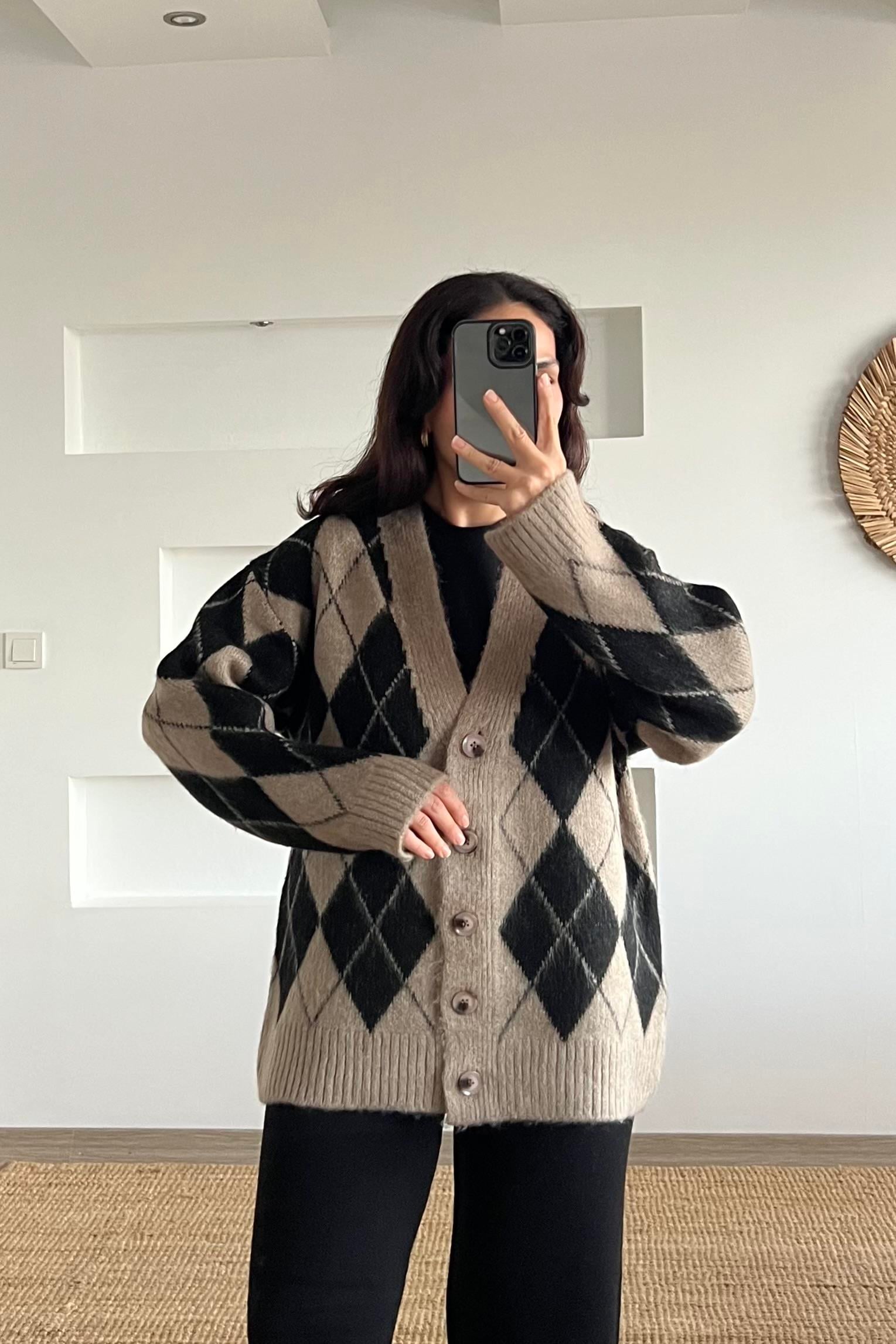 Md Bej Baklava Desenli Yün Hırka uygun fiyatlarda www.butikhola.com adresinde
