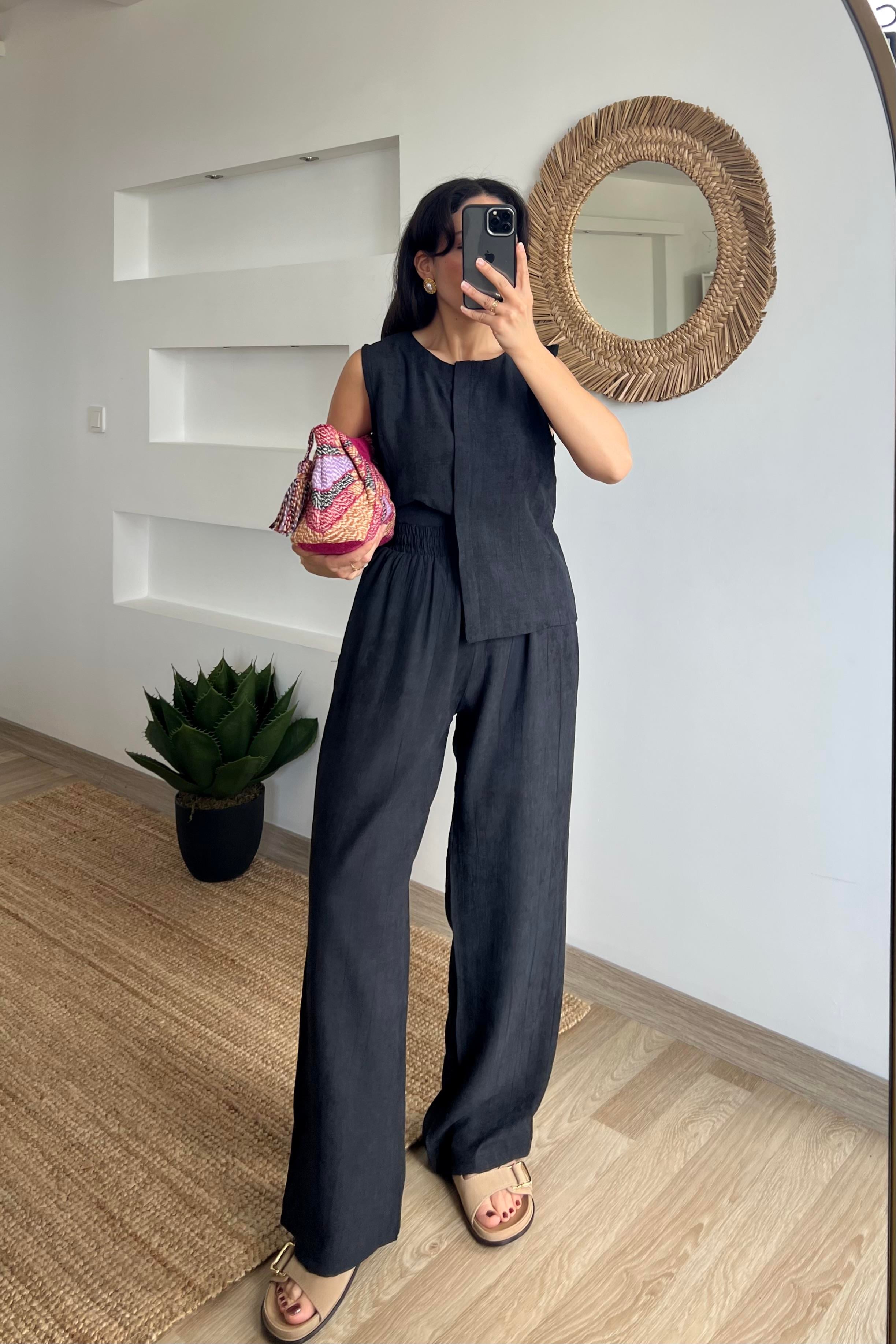 MD Siyah Patlı Yelek Pantolon Takım uygun fiyatlarda www.butikhola.com adresinde