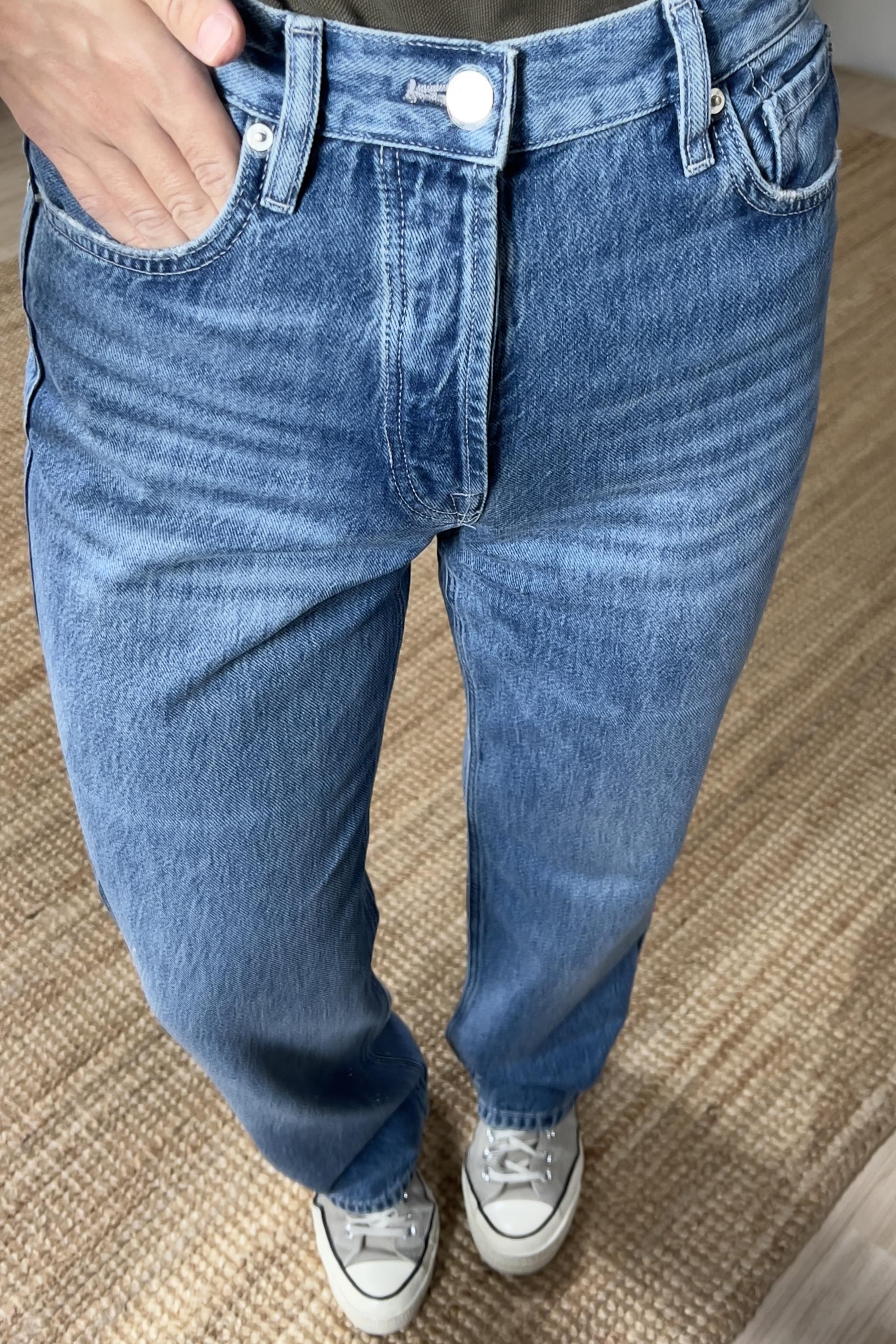 MD Yüksek Bel Straight Fit Jean uygun fiyatlarda www.butikhola.com adresinde