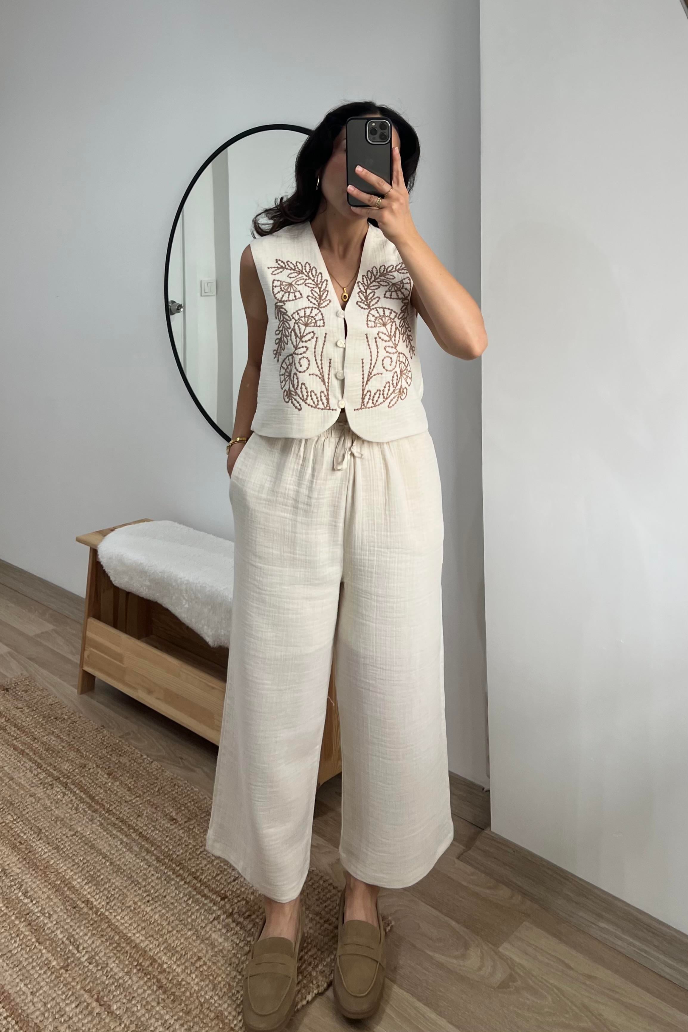 Natural Nakışlı Yelek Pantolon Müslin Takım uygun fiyatlarda www.butikhola.com adresinde