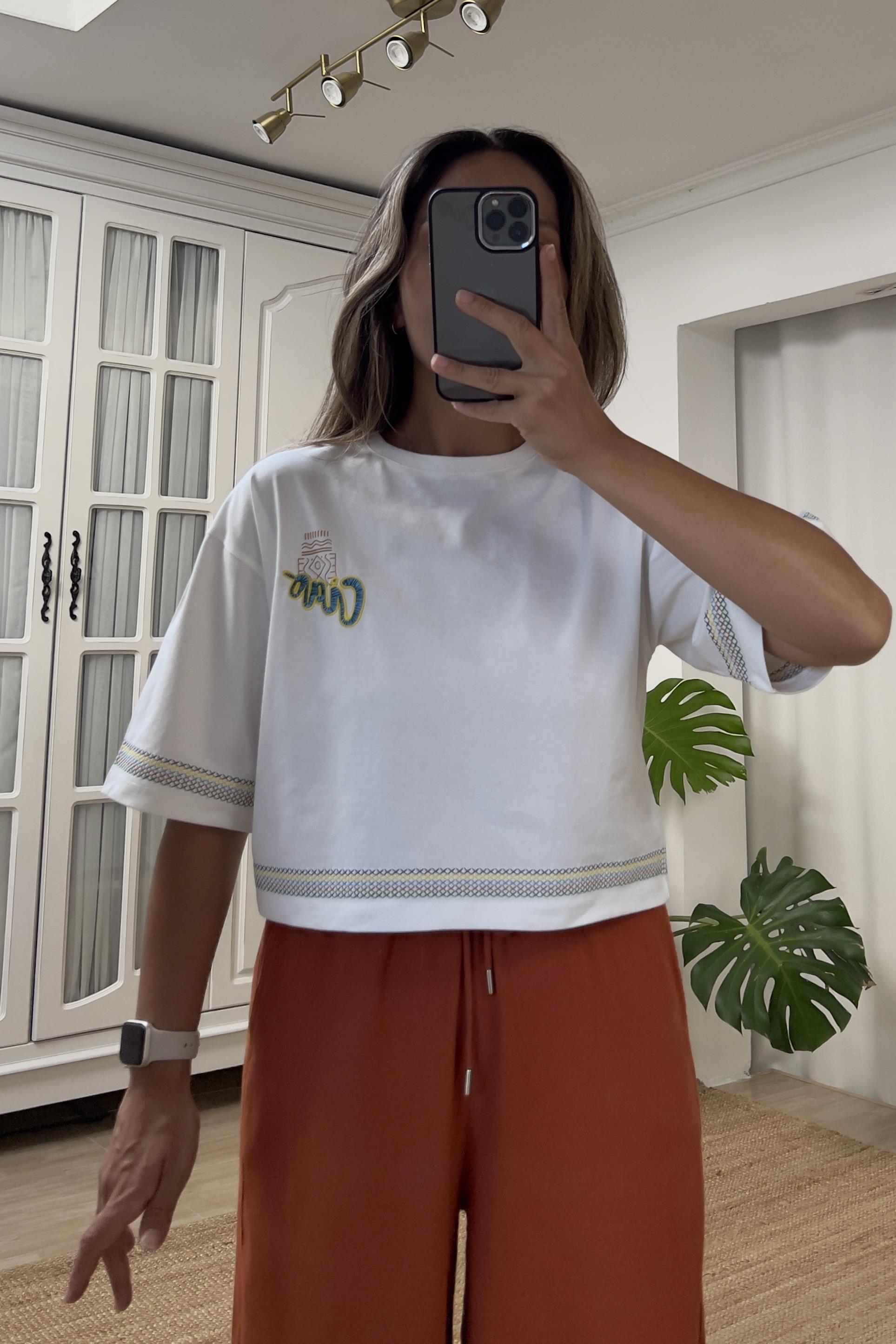 Orj Marka Etnik Nakış Detaylı Tshirt uygun fiyatlarda www.butikhola.com adresinde