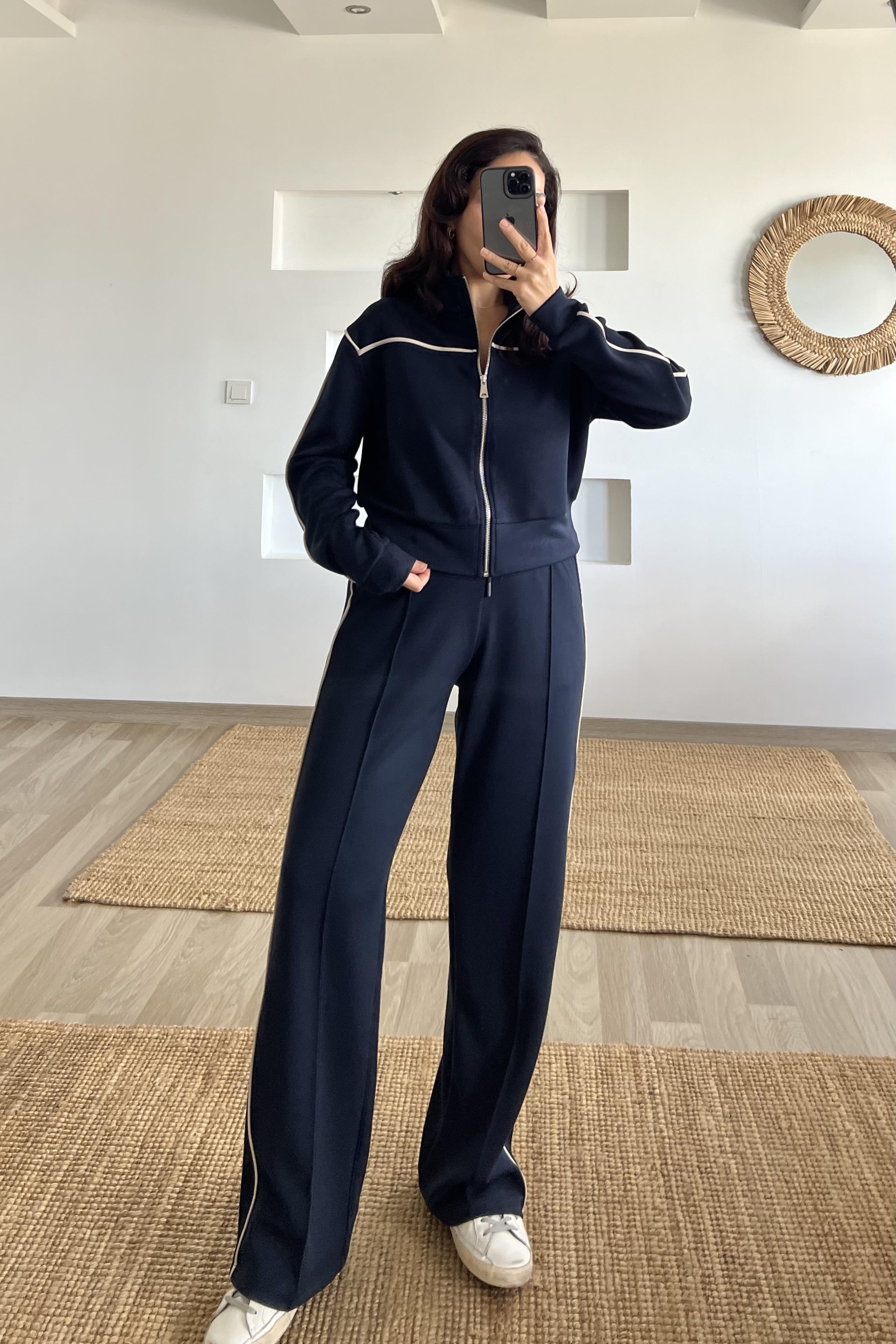 Oys Lacivert Şerit Detaylı Modal Takım uygun fiyatlarda www.butikhola.com adresinde