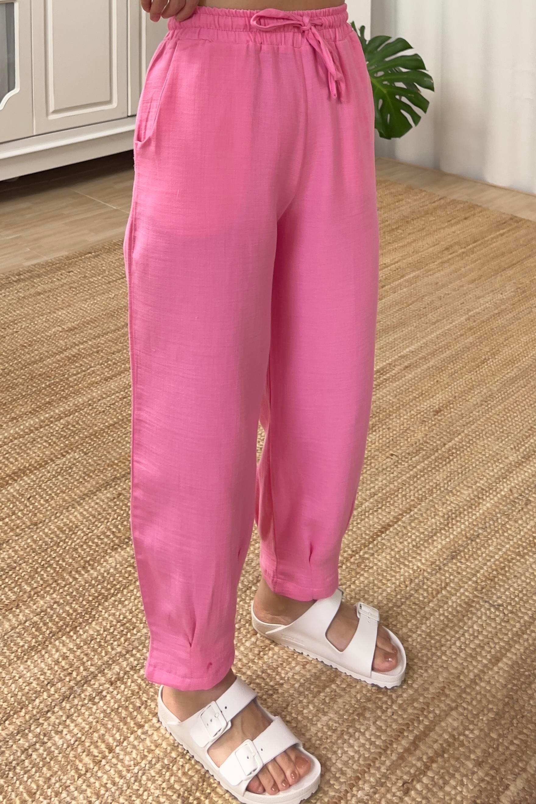 Pembe Paçası Pileli Müslin Pantolon uygun fiyatlarda www.butikhola.com adresinde