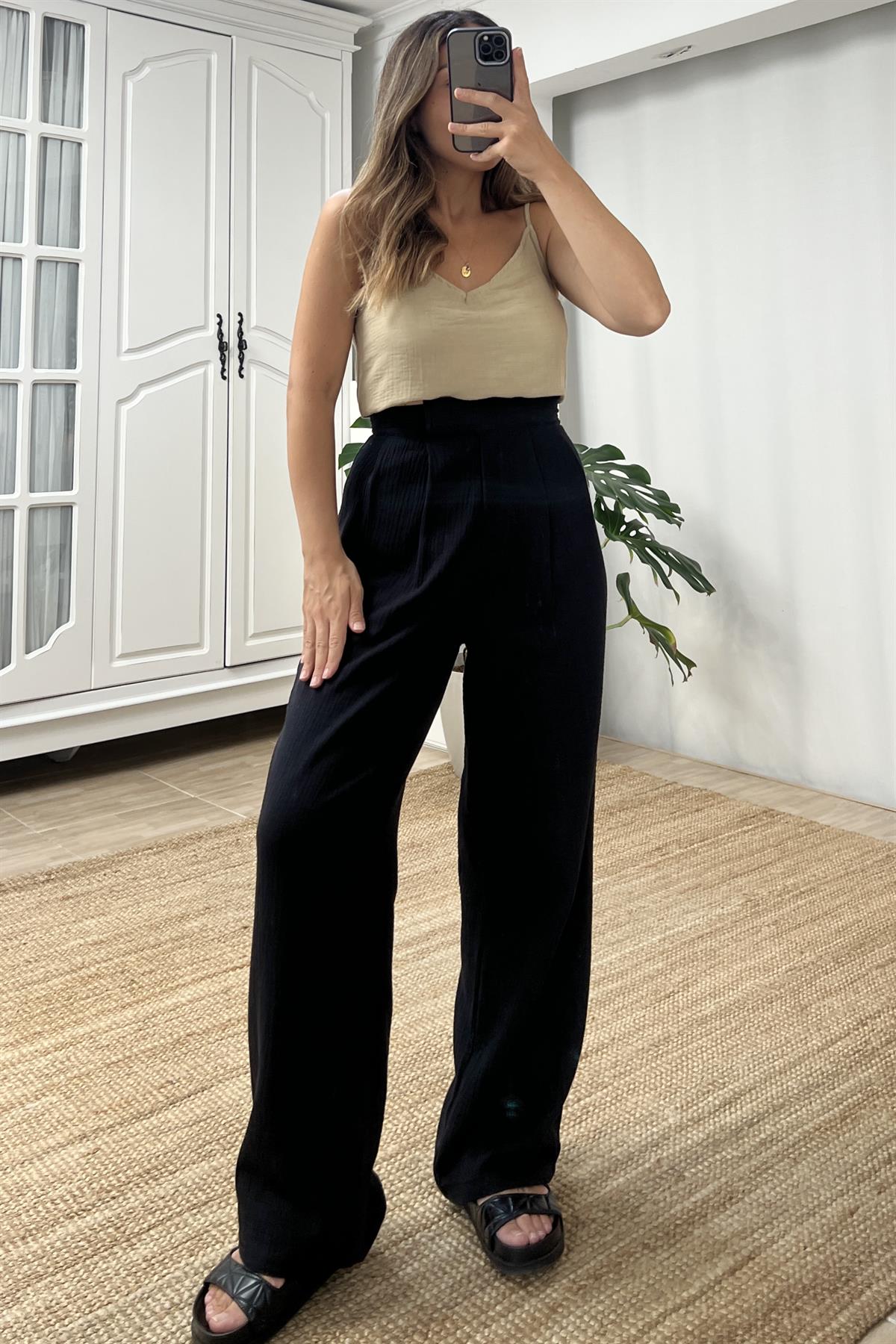 Siyah Beli Cırtcırtlı Müslin Pantolon uygun fiyatlarda www.butikhola.com adresinde