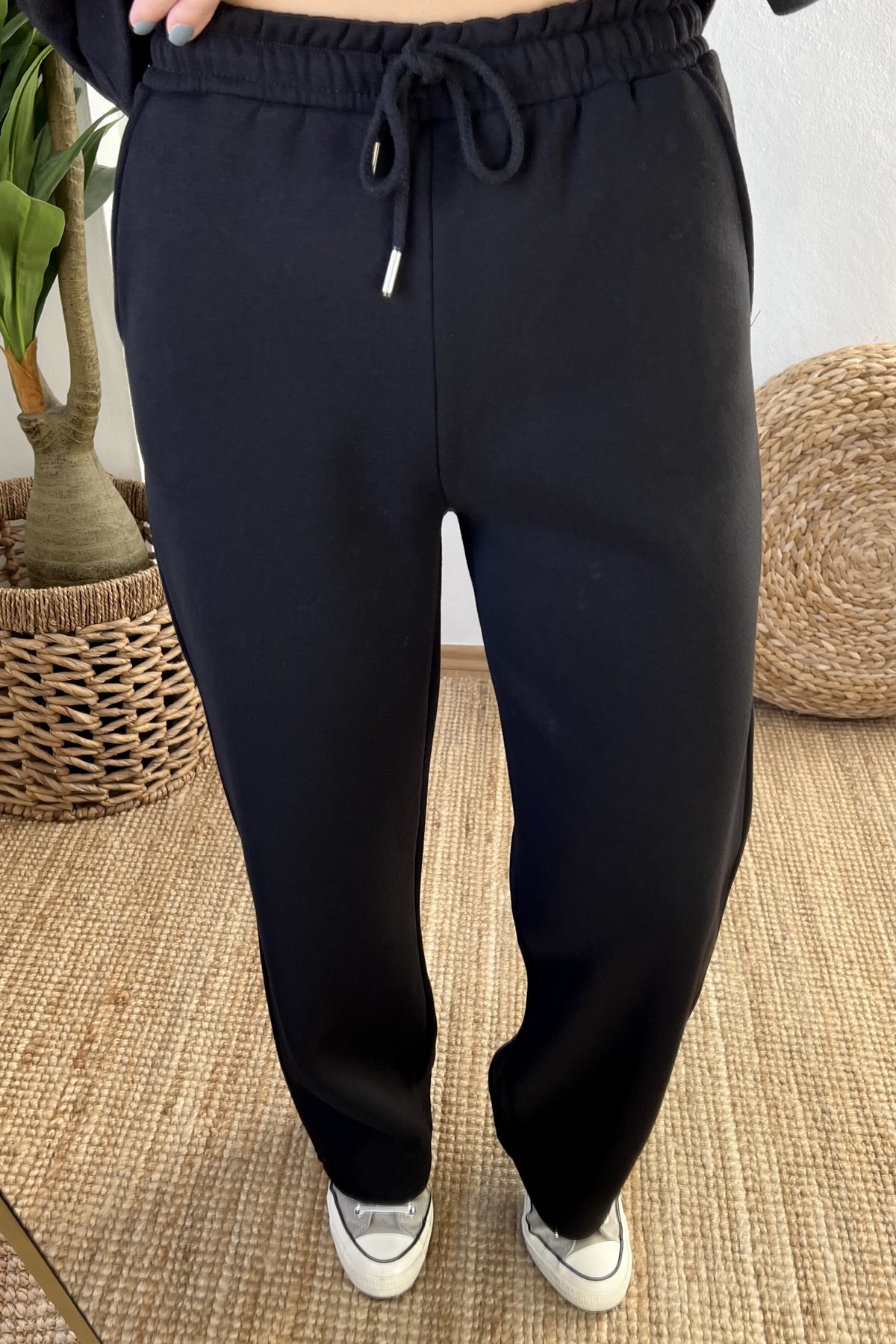 Siyah Beli İpli Palazzo Eşofman  uygun fiyatlarda www.butikhola.com adresinde