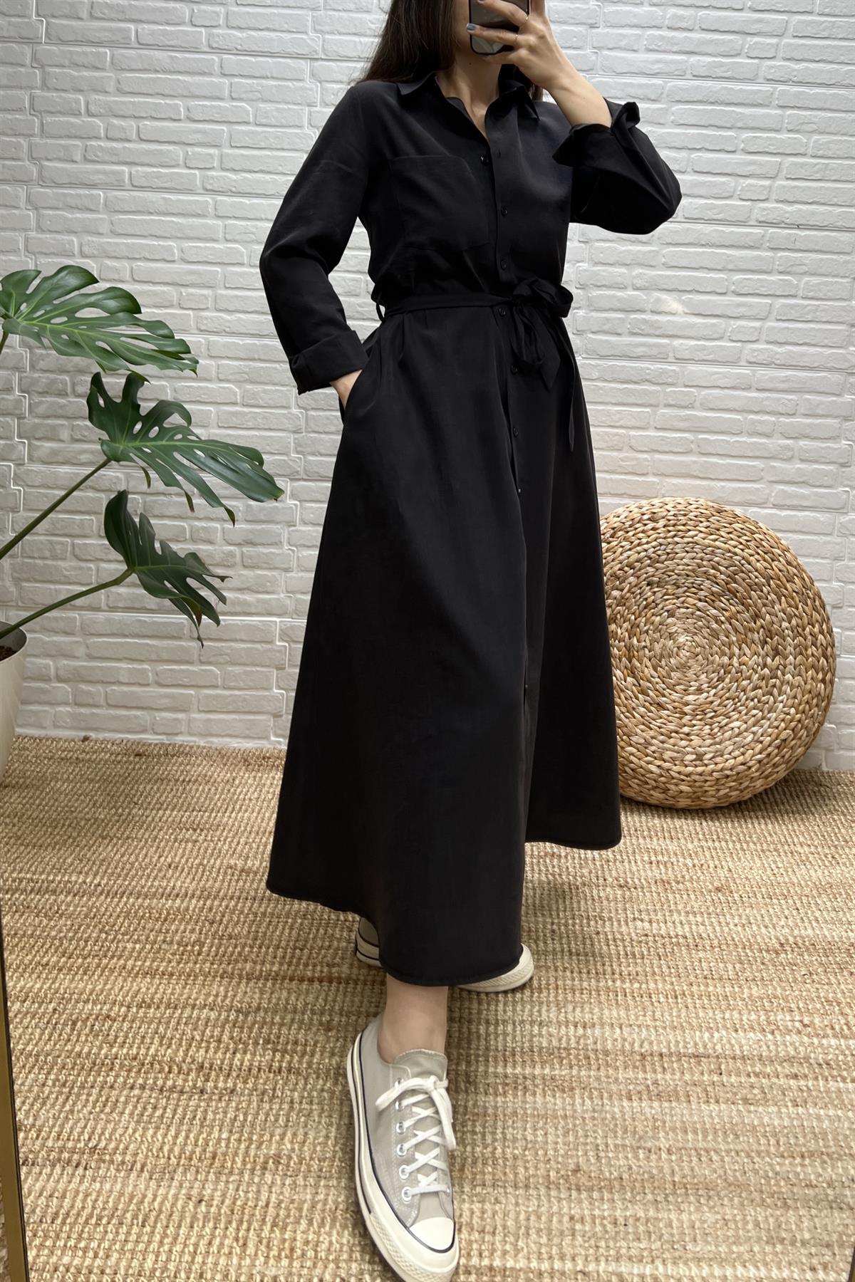 Siyah Cepli Uzun Tensel Elbise uygun fiyatlarda www.butikhola.com adresinde