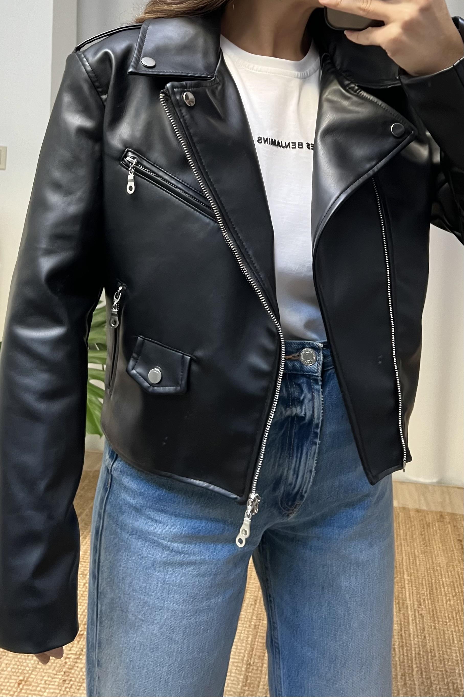 Siyah Deri Biker Ceket uygun fiyatlarda www.butikhola.com adresinde