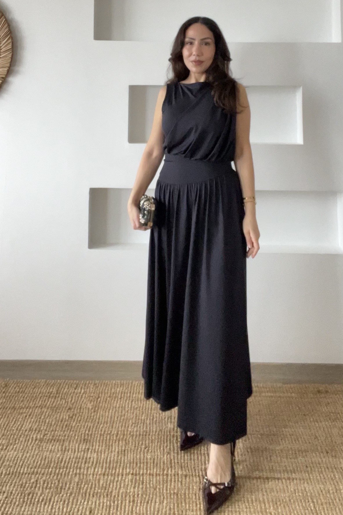 Siyah Drapeli Uzun Elbise uygun fiyatlarda www.butikhola.com adresinde